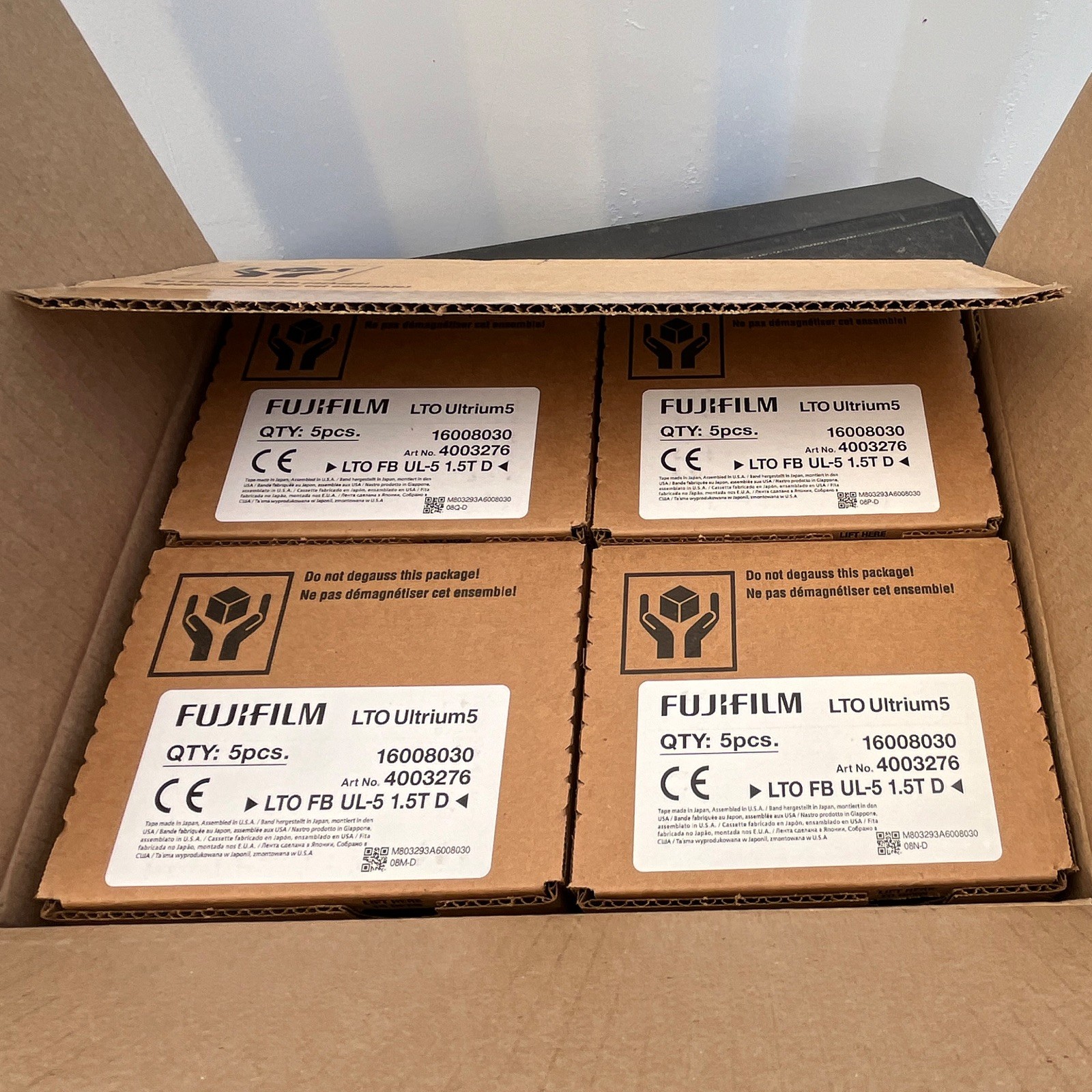 Fujifilm LTO-5 Ultrium 1.5TB/3TB Data Tapes 16008030 Lot of 20 New in Box