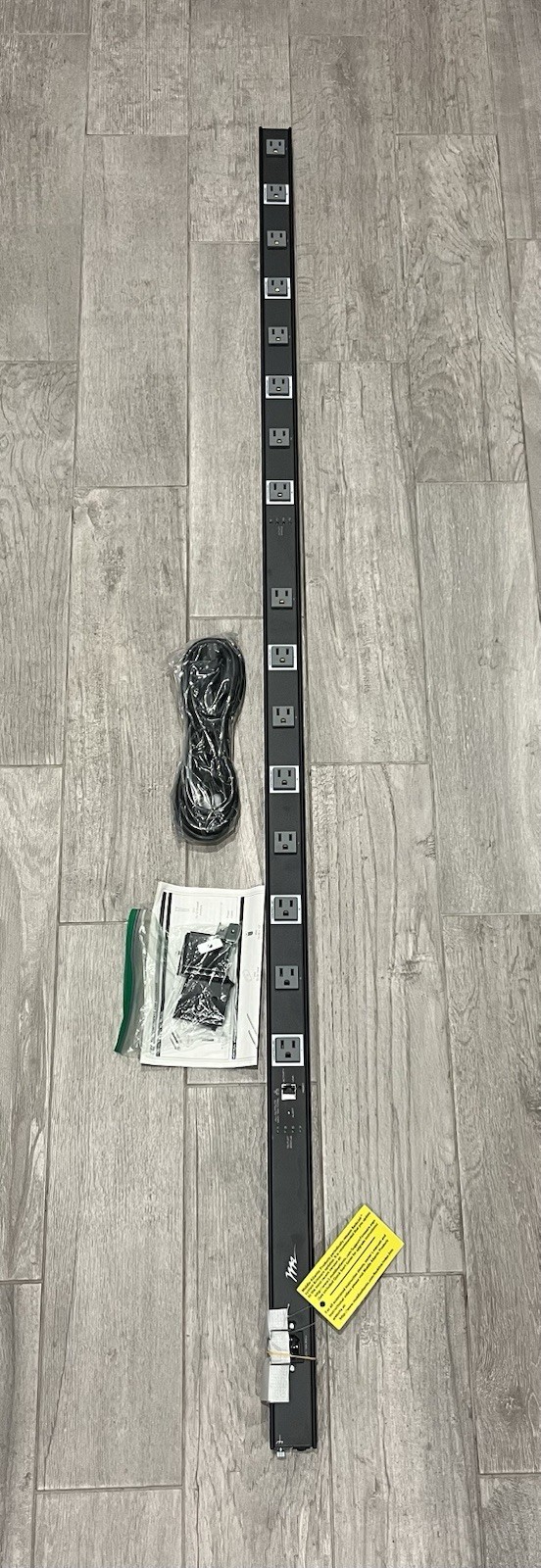 Middle Atlantic RLNK-1615V 15A 16 Outlet IP Controlled Power Strip ,Read Details