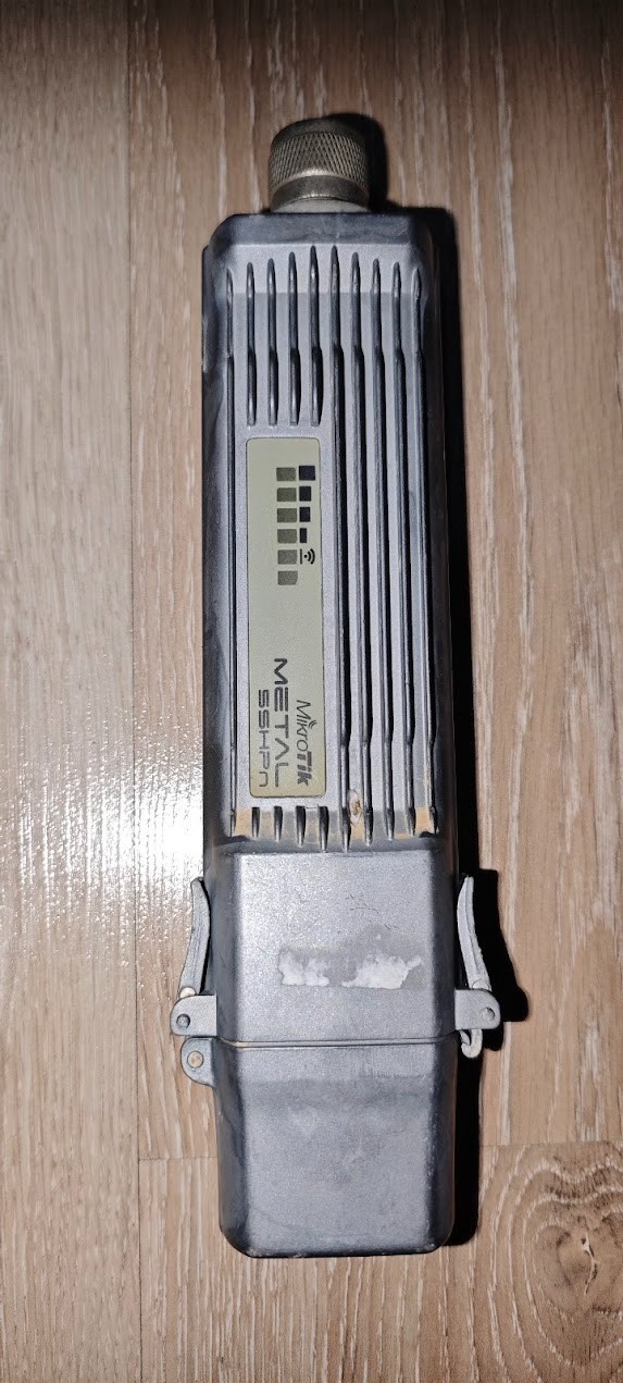 USED MikroTik Metal 5 RBMetal5SHPn 5Ghz Integrated AP/Backbone/CPE, N-Male