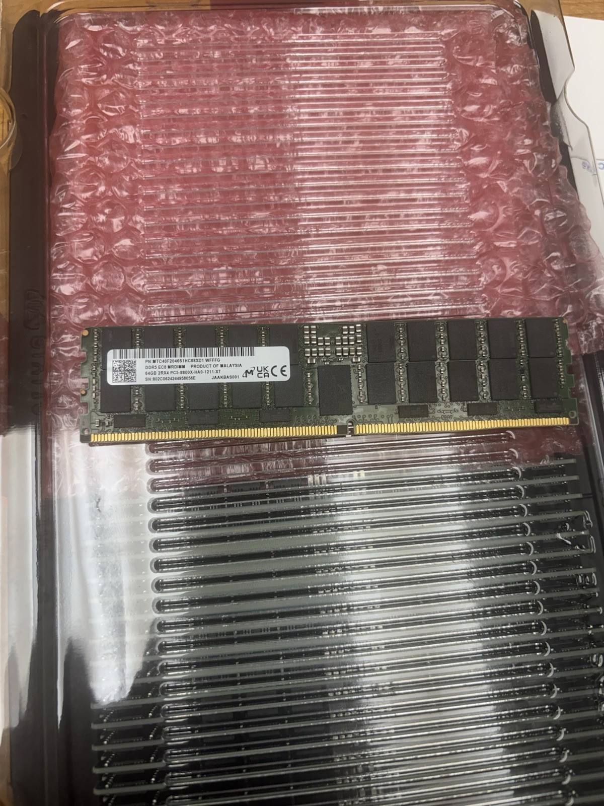 MICRON MTC40F2046S1HC88XD1 64gb Ddr5-8800X Mrdimm 2rx4 Cl36 Pc5-70400 1.10v Ecc