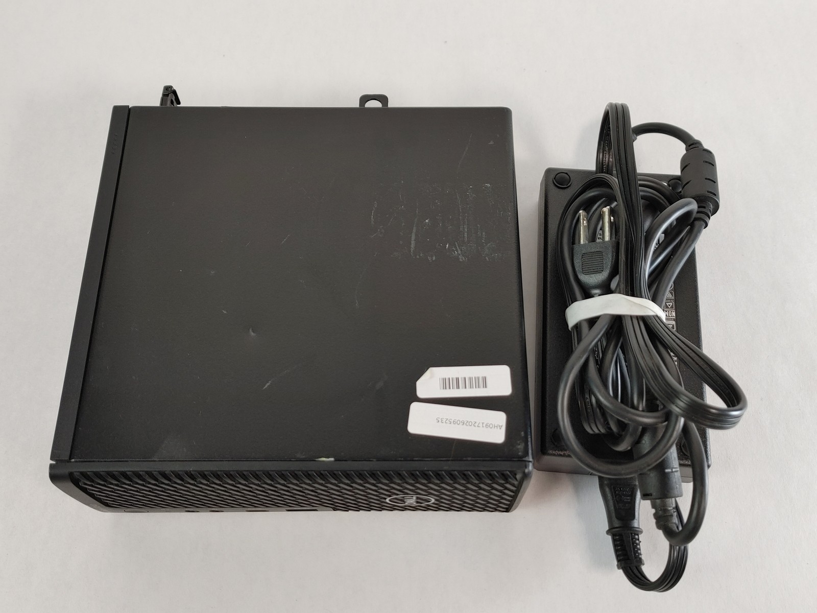 Dell Precision 3240 Core i5-10600 3.30 GHz 16 GB DDR4 512 GB NVMe Windows 11 Pro
