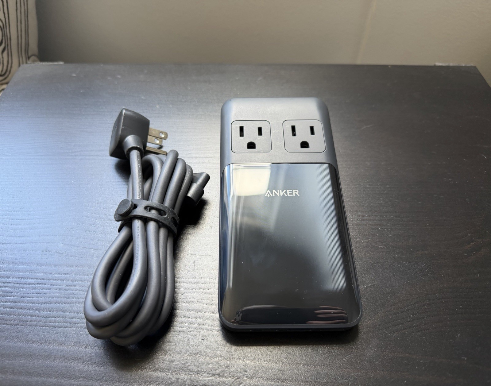 Anker Prime 6-in-1 USB C Charging Station 140W Compact power strip A9128