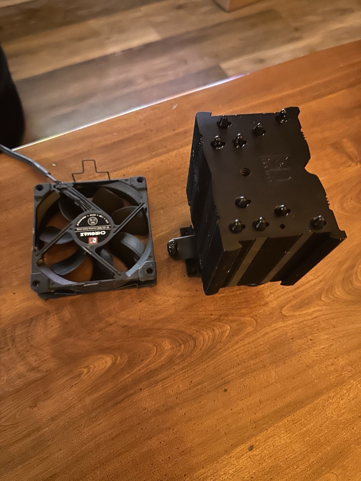 Noctua NH-U9S Chromax.Black, 92mm CPU Cooler, 46.4 CFM