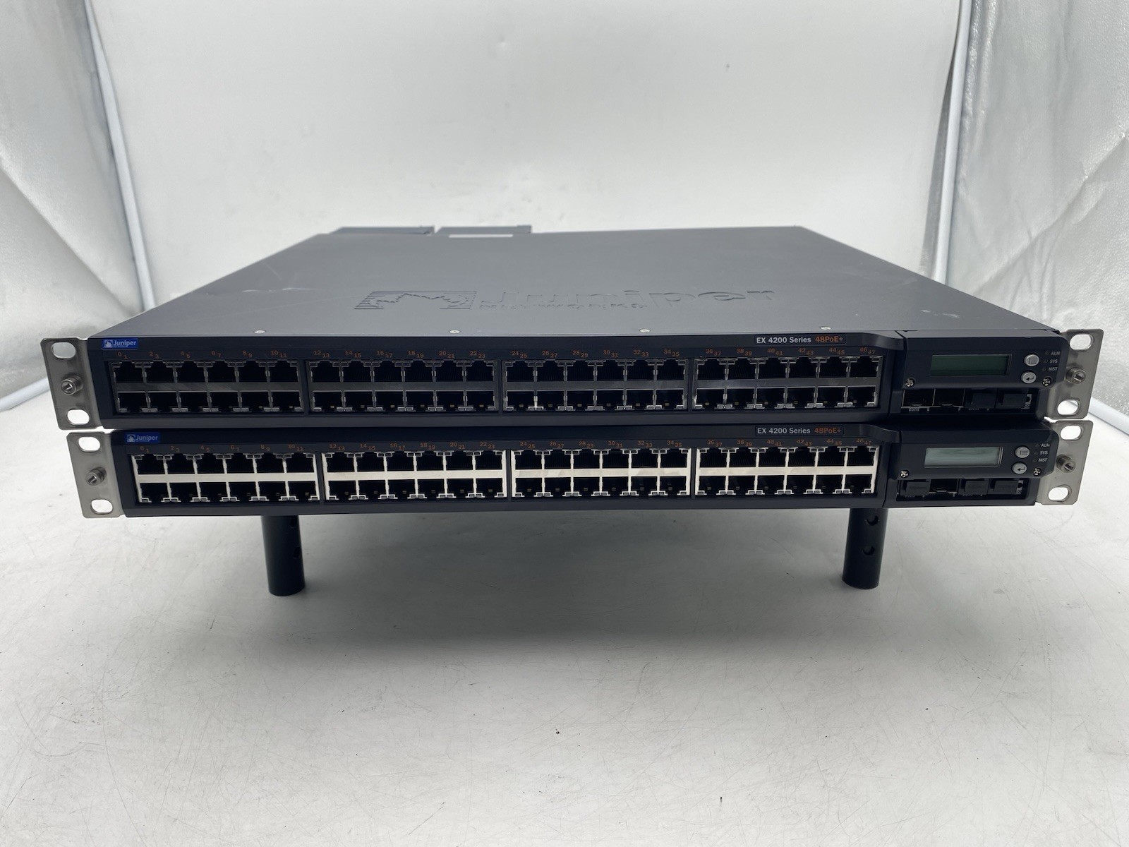 Lot of 2 Juniper EX4200-48PX Network Switch w/ 2x PSUs & 2x 4Port SFP+ Module