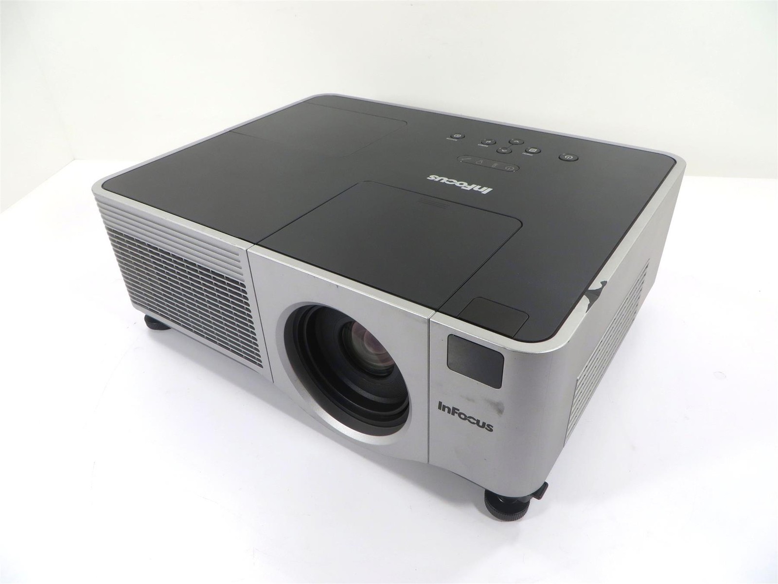 Infocus IN5104 LCD Home Cinema Projector HDMI VGA - 