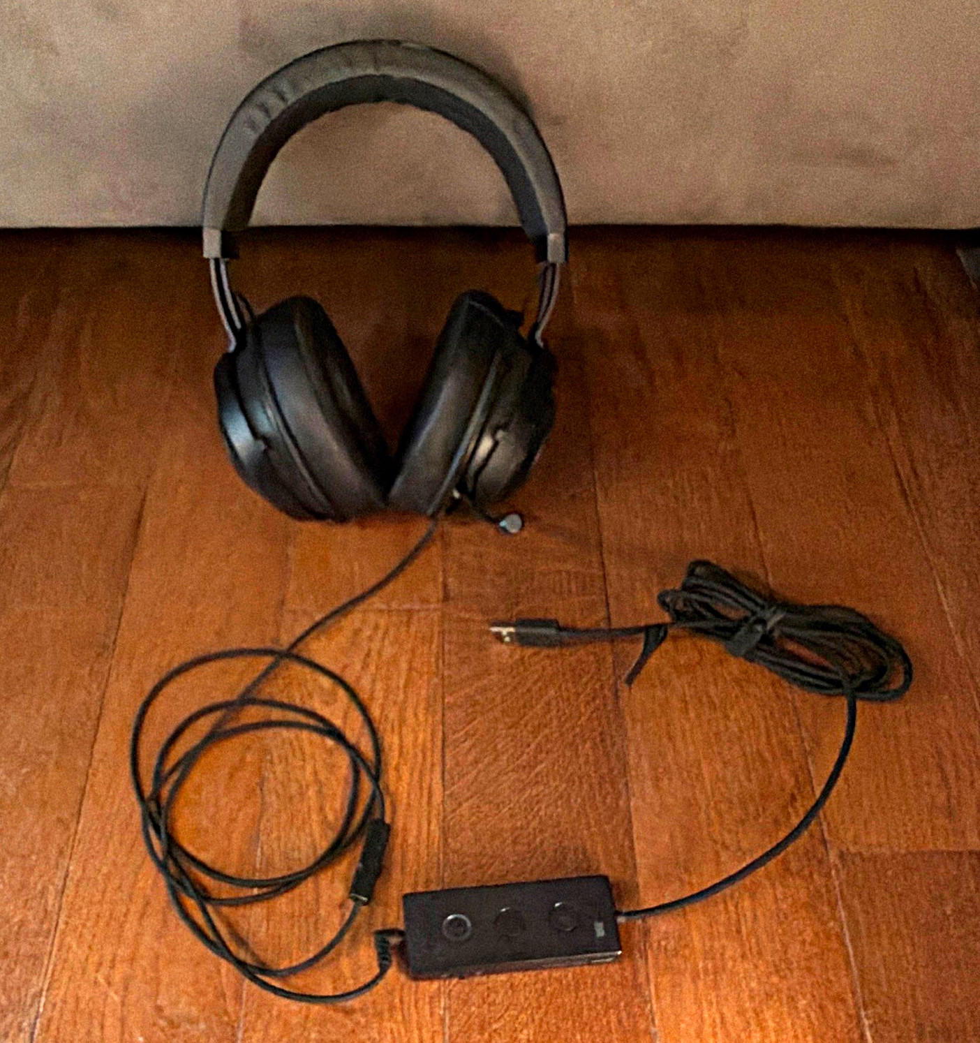 Razer Kraken Tournament Edition + THX Controller USB Wired Boom Mic Black