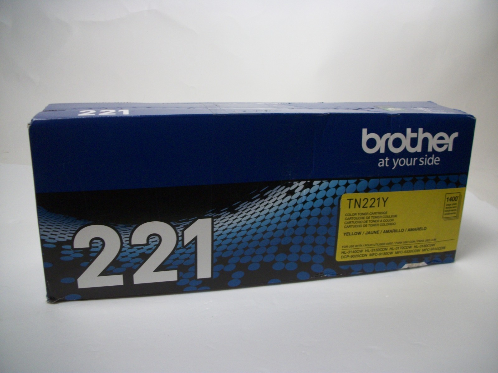 Brother TN221Y 1400 Page-Yield TN221Y Toner - Yellow New