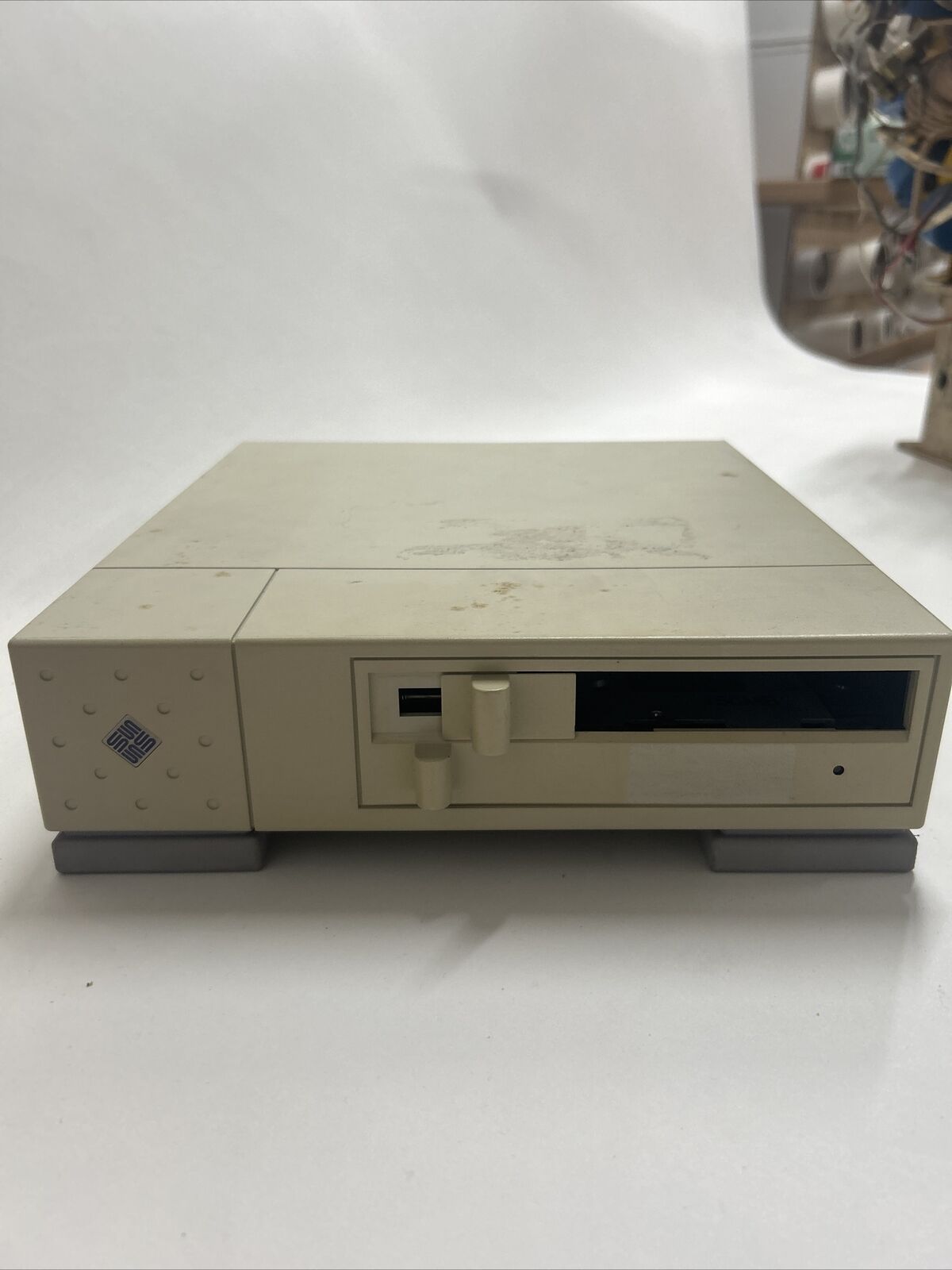 Sun Microsystems Model 411 External SCSI Tape Drive Drive 595-1711-01