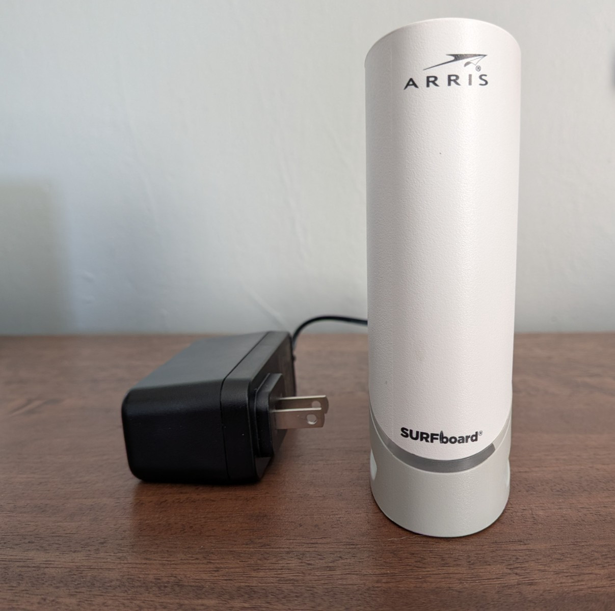 ARRIS SURFboard S33v3 DOCSIS D3.1 Cable Modem SB00DAD3S33V3 2-Port Gigabit