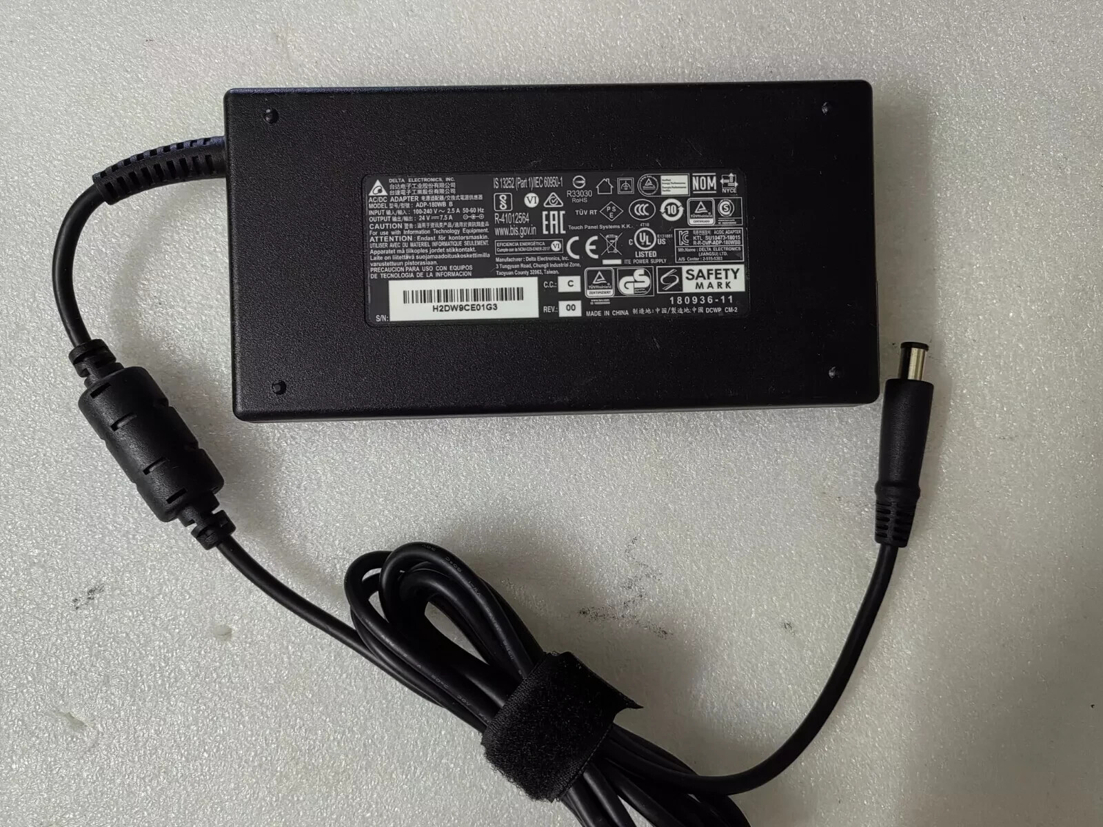 Delta 24V 7.5A For E845269 ADP-180WB B 6.5mm*4.4mm Pin 180W AC Adapter Original