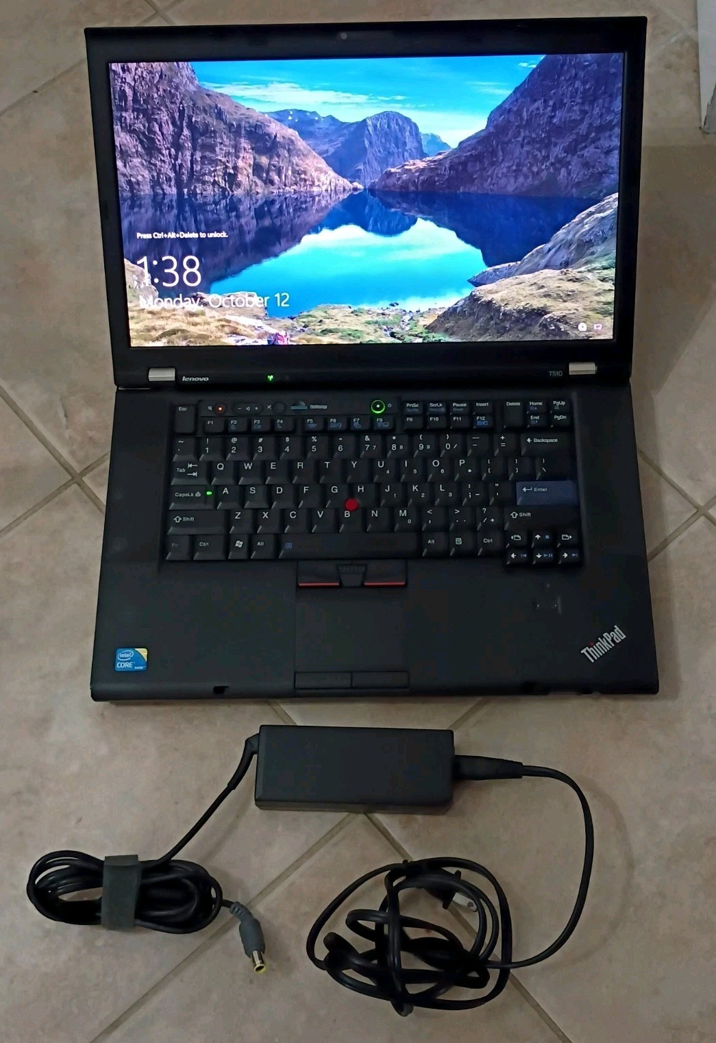 Lenovo ThinkPad T510 15.6" i5-M520 2.40Ghz 8GM RAM 128GB SSD DVDRW Windows 10