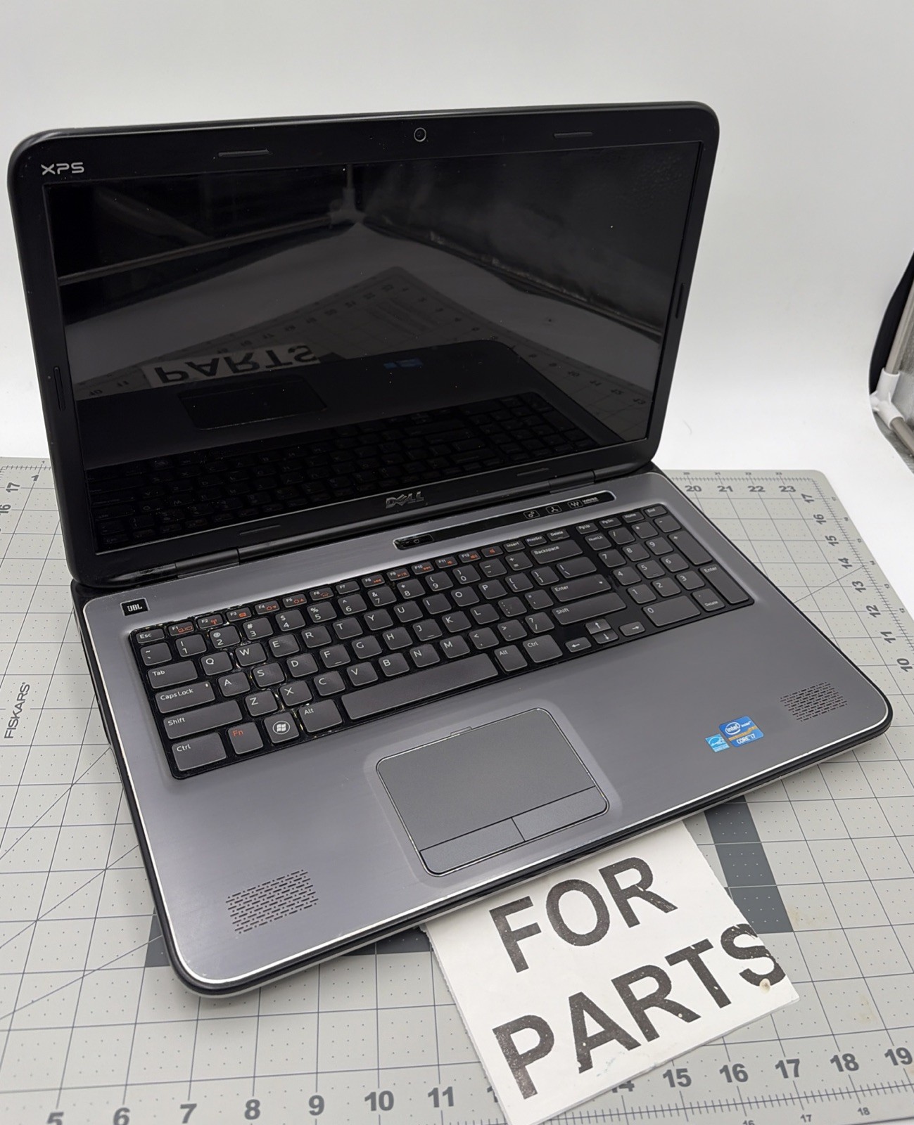 Dell XPS L702X, Intel Core i7-2670QM, 2.20GHz 8GB Ram No HDD *Unit Only Untested
