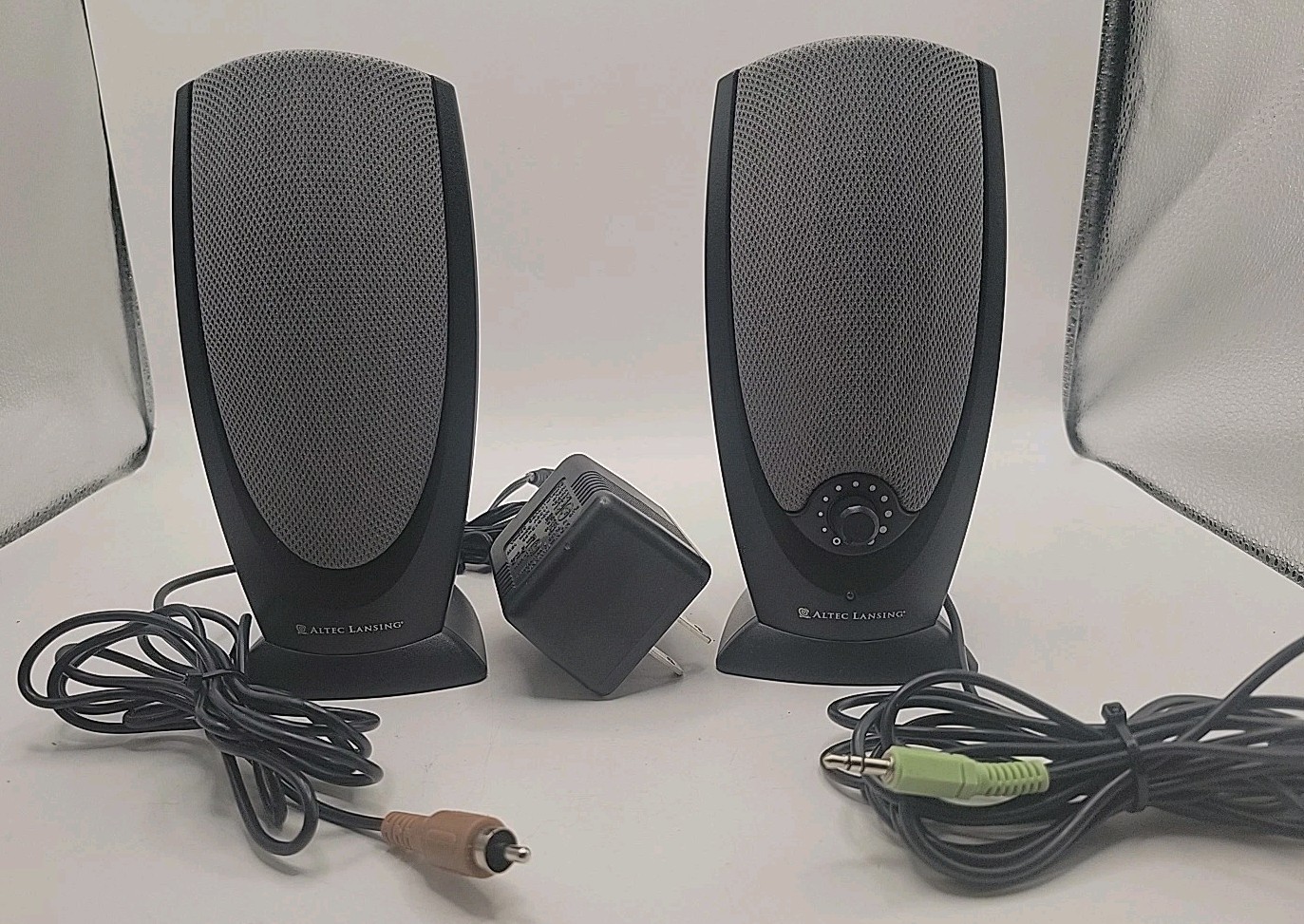 Altec Lansing Rev A00 Computer Speakers Pair Wired Stereo Sound System