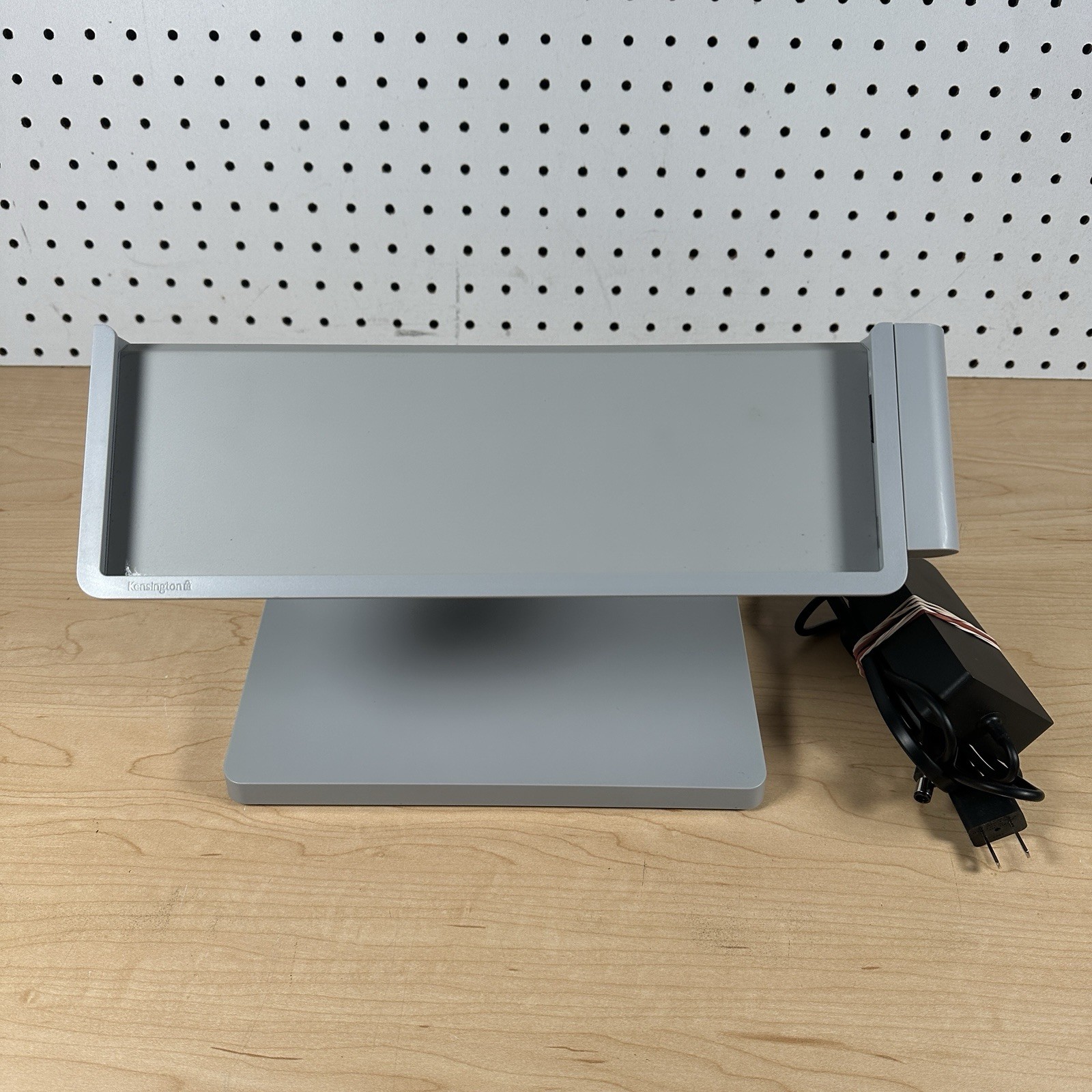Kensington SD7000 Surface Pro Docking Station For Surface Pro w/ Power Supply