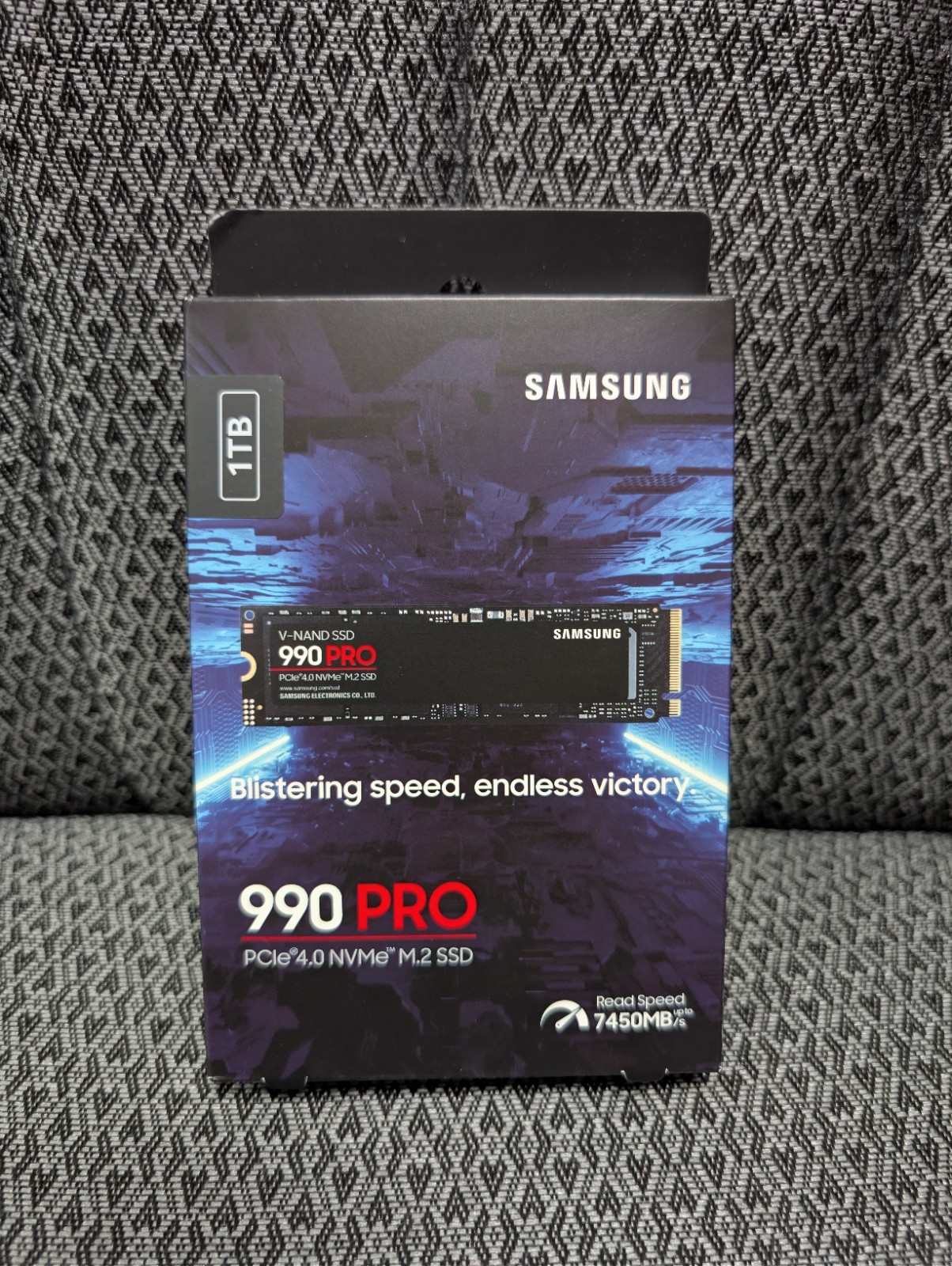 Samsung 990 Pro 1TB PCIe 4.0 NVMe M.2 SSD MZ-V9P1T0