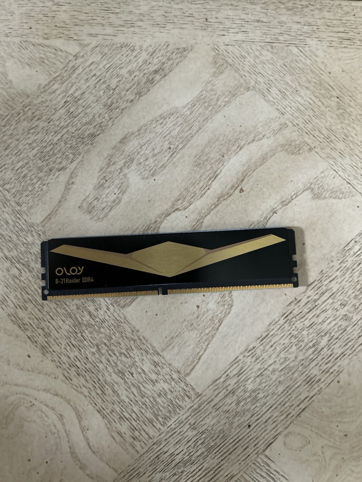 OLOY 8GB DDR4 3000MHz ram stick