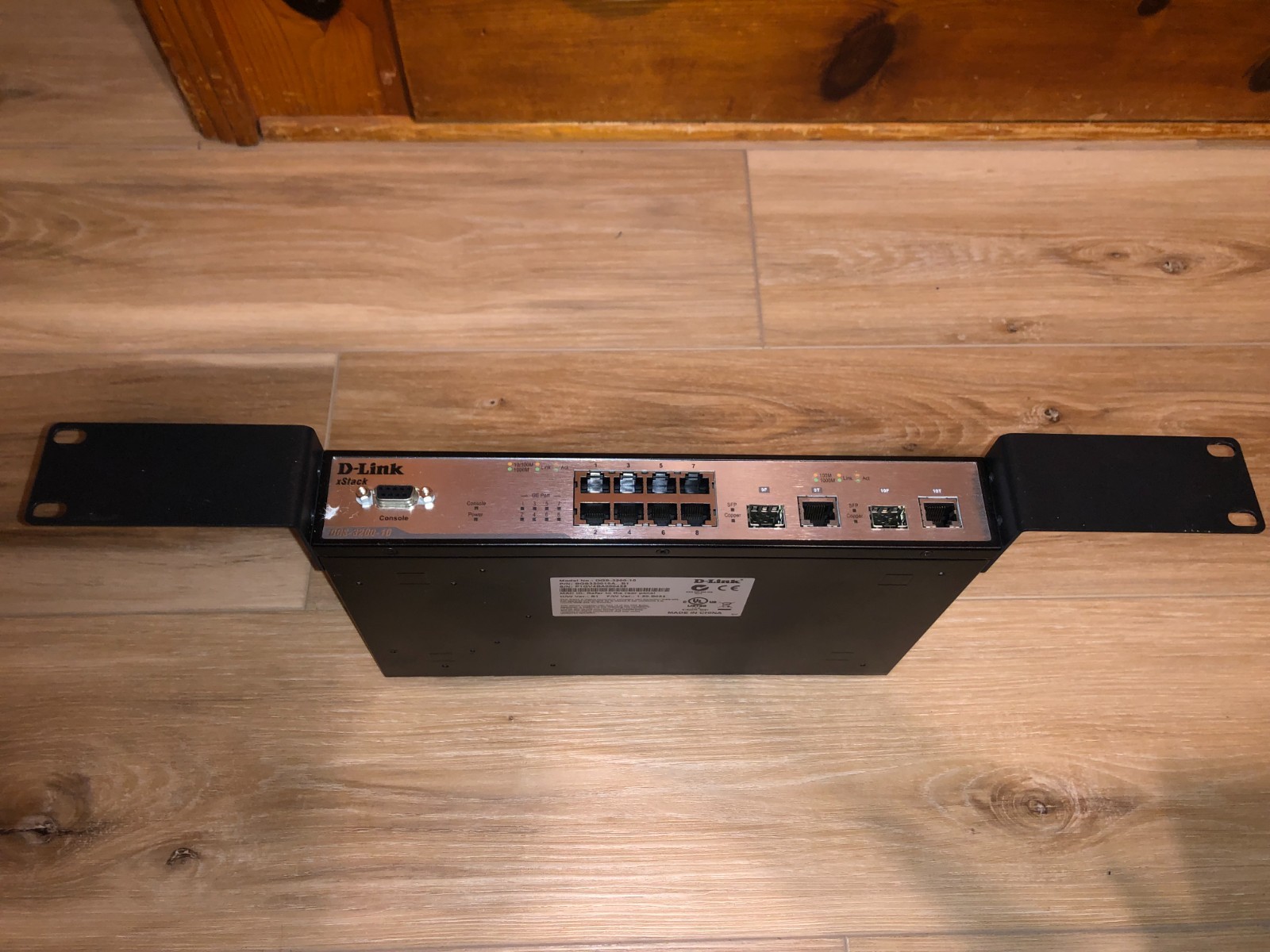 D-Link DGS-3200-10 xStack 8-Port Gigabit L2 Managed Switch w/ 2 SFP, Used