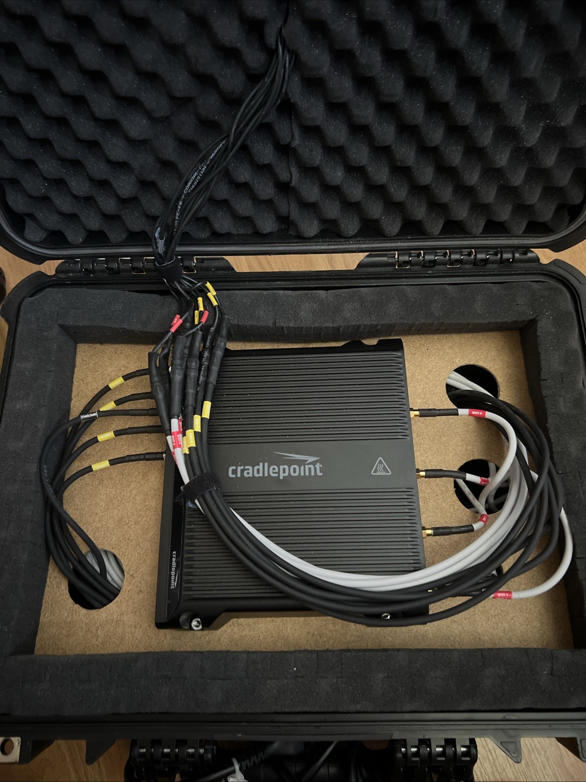 Cradlepoint IBR600C-150M-D 150 Mbps 2-Ports Wireless (Wi-Fi) Router