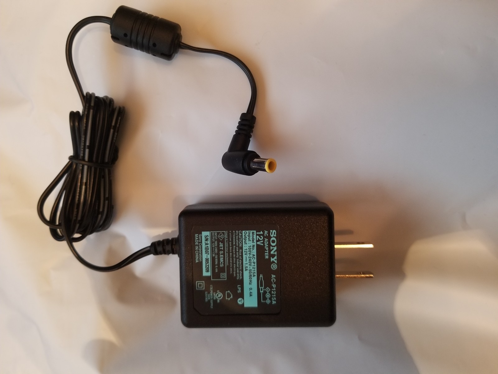 Original SONY AC-P1215A 12V 1.5A Adapter AC Charger Sony Portable DVD MP3 Player