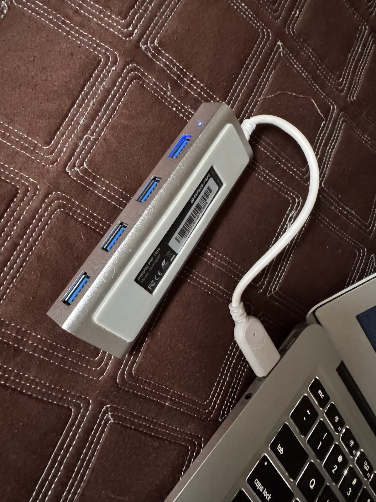 Iogear Met 4-port USB 3.0 Hub With Aluminum Chassis GUH304P