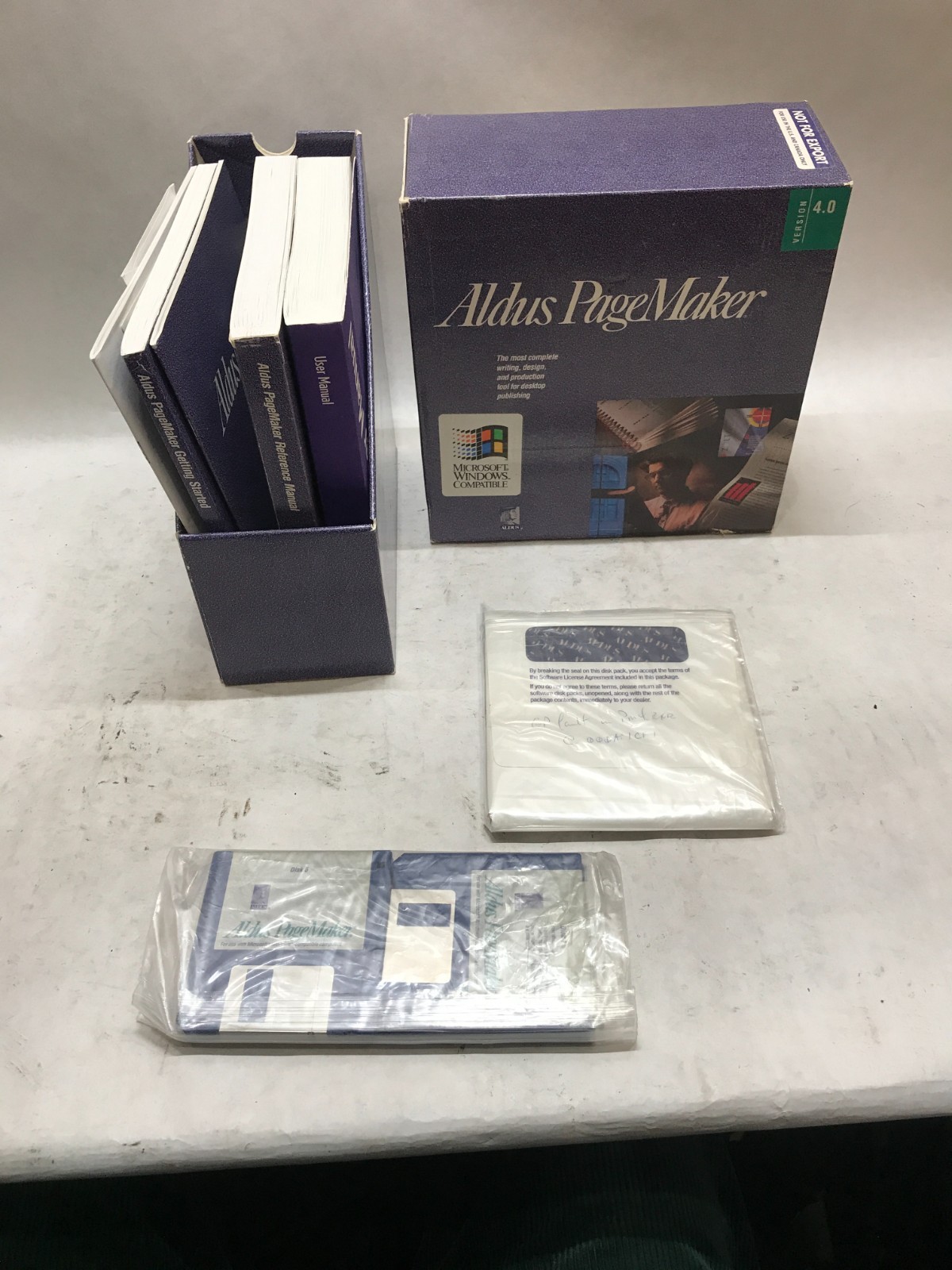 Aldus PageMaker Version 4.0 For Windows 3.0 Big Box Software With Floppy - DW