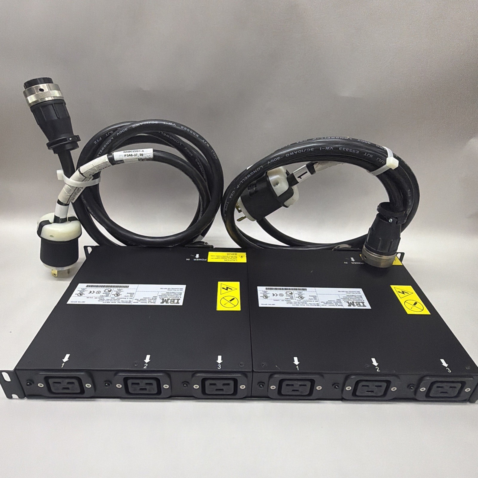 IBM DPI C19 PDU Unit Enterpriser PDU 9306-RTP 3 Phase W/ CABLE SET & MOUNT