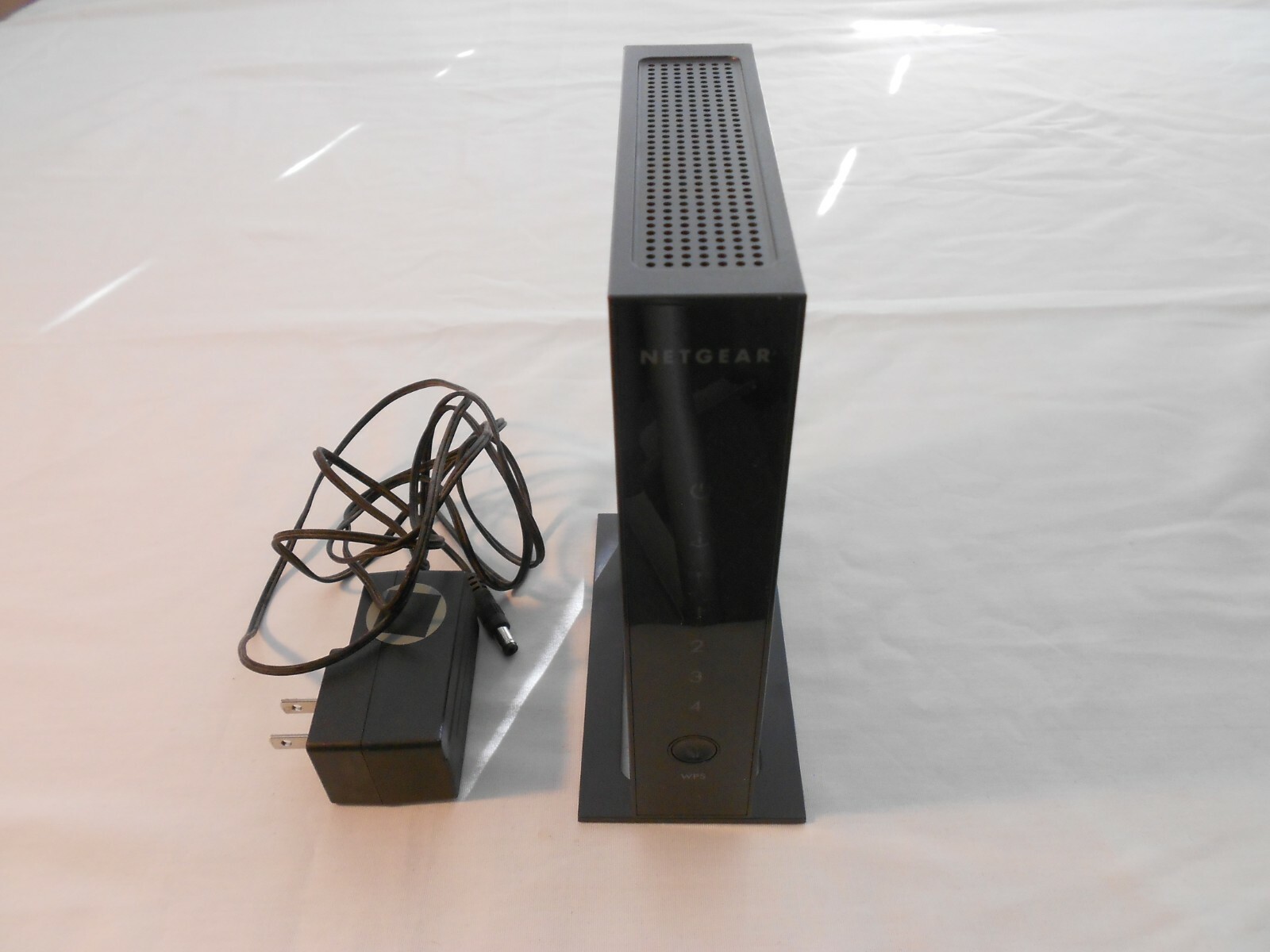 Netgear WNR2000 v3 Wireless Router Used Works Great