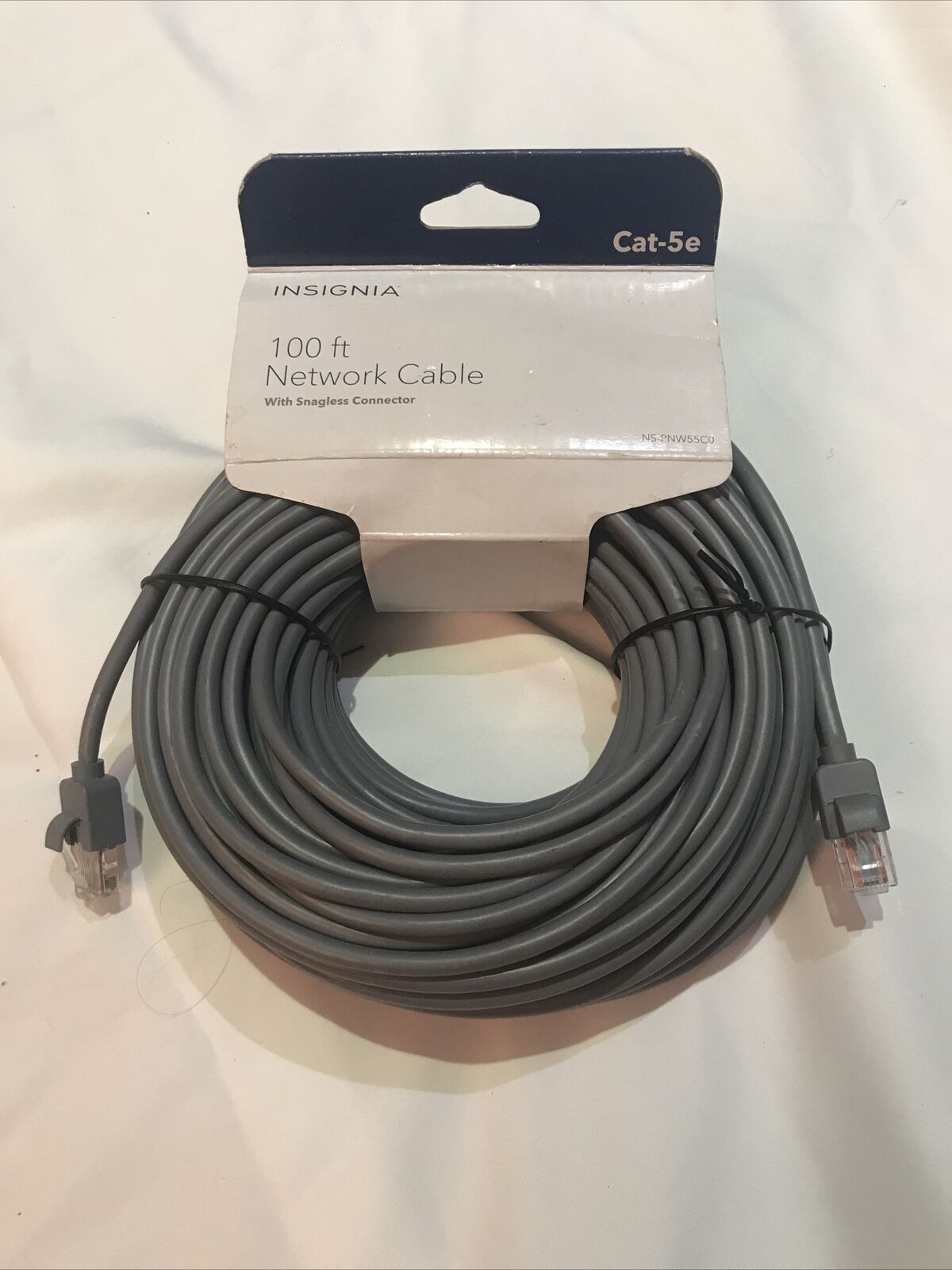 INSIGNIA 100-FEET CAT-5E NETWORK CABLE (GRAY) - NS-PNW55C0