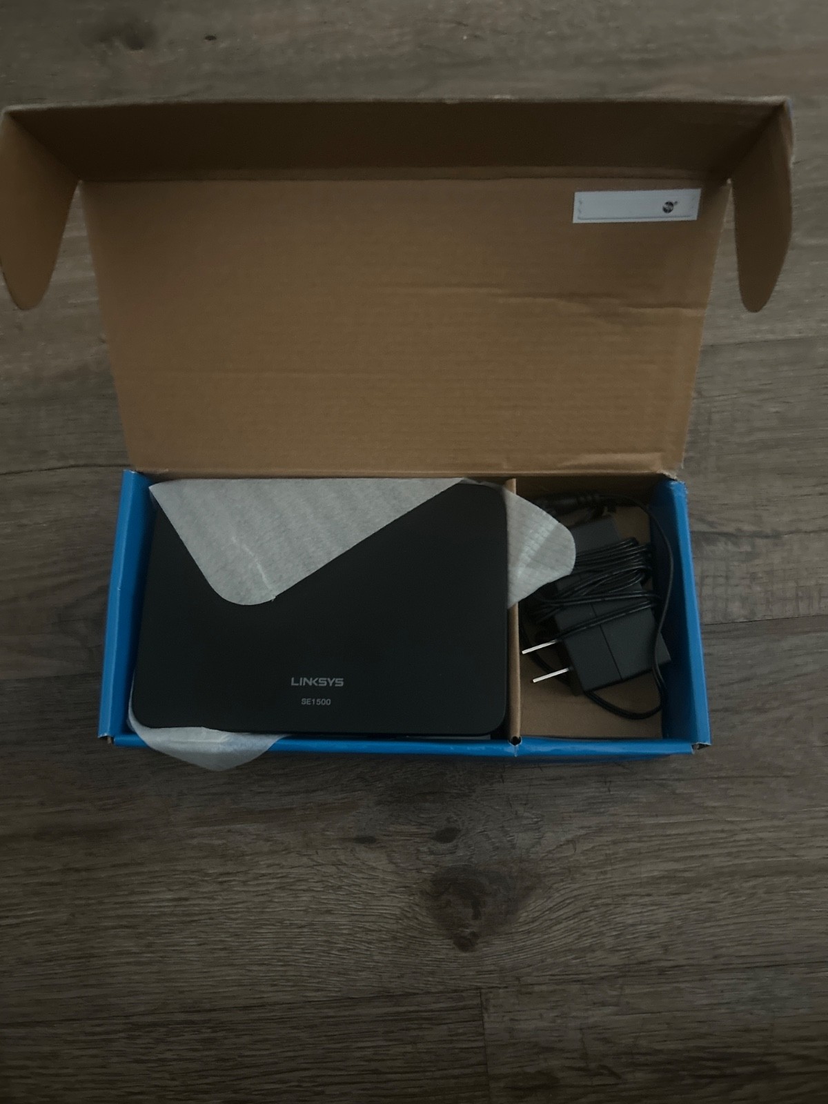 Linksys  (SE1500) 5-Port-Ports External Ethernet Switch
