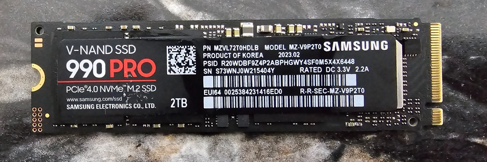 Samsung 990 PRO 2TB NVMe PCIe 4.0 M.2 2280 (MZ-V9P2T0B/AM) Internal SSD