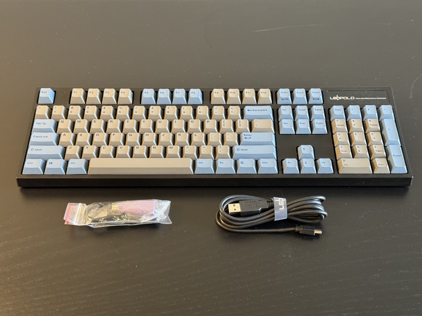Leopold FC900R PD Blue/Grey Wired Full-Size Mechanical Keyboard Cherry MX Clear
