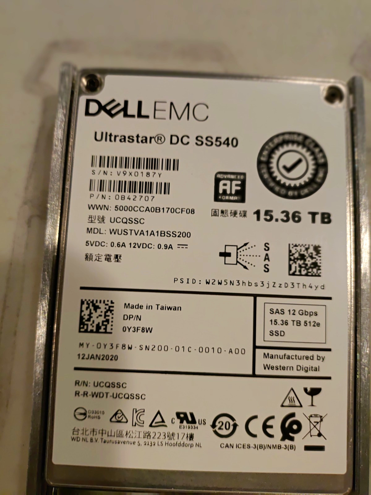 Dell EMC Ultrastar DC SS540 15.36TB 2.5in SAS 12Gbps SSD Y3F8W WUSTVA1A1BSS200