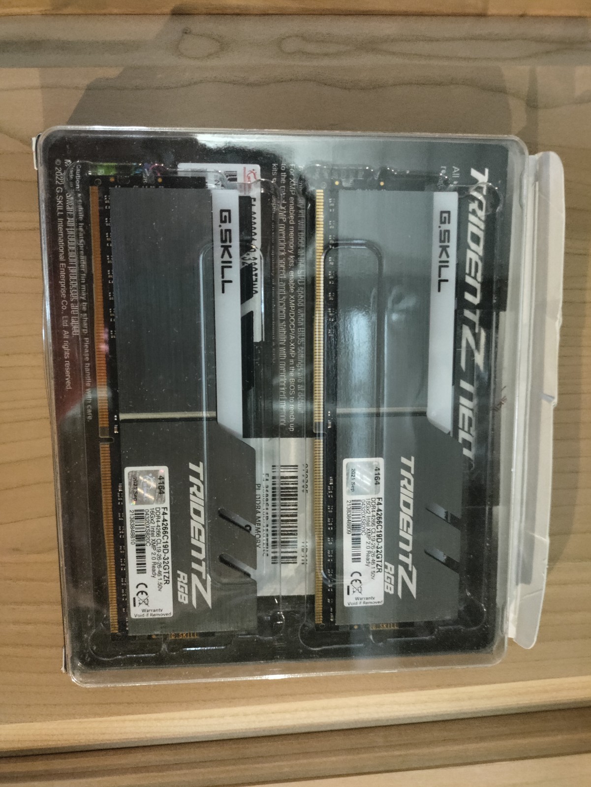 G.SKILL Trident Z RGB Series DDR4 RAM (XMP) 32GB (2x16GB) 4266MT/s CL19-26-26-46