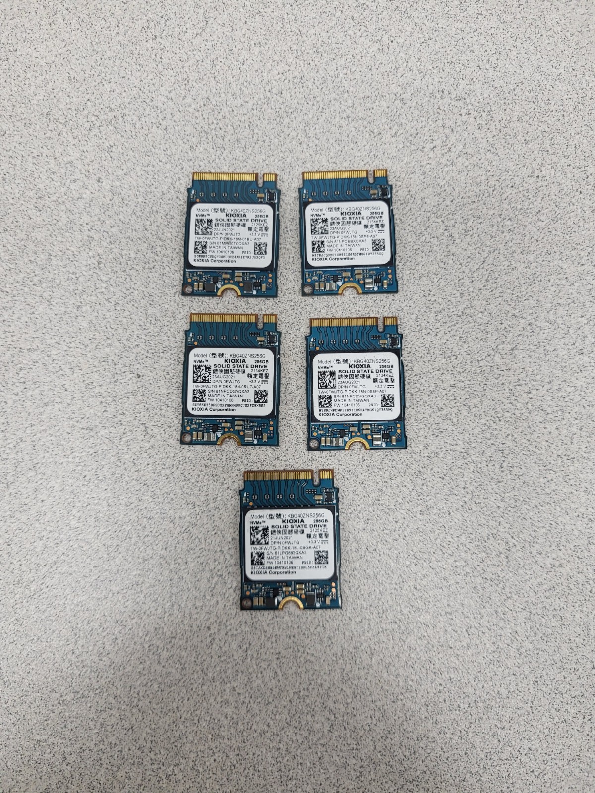 Toshiba KBG40ZNS256G 256GB M.2 2230 PCIe Gen3 x4 NVMe SSD Dell P/N:0FWJTG