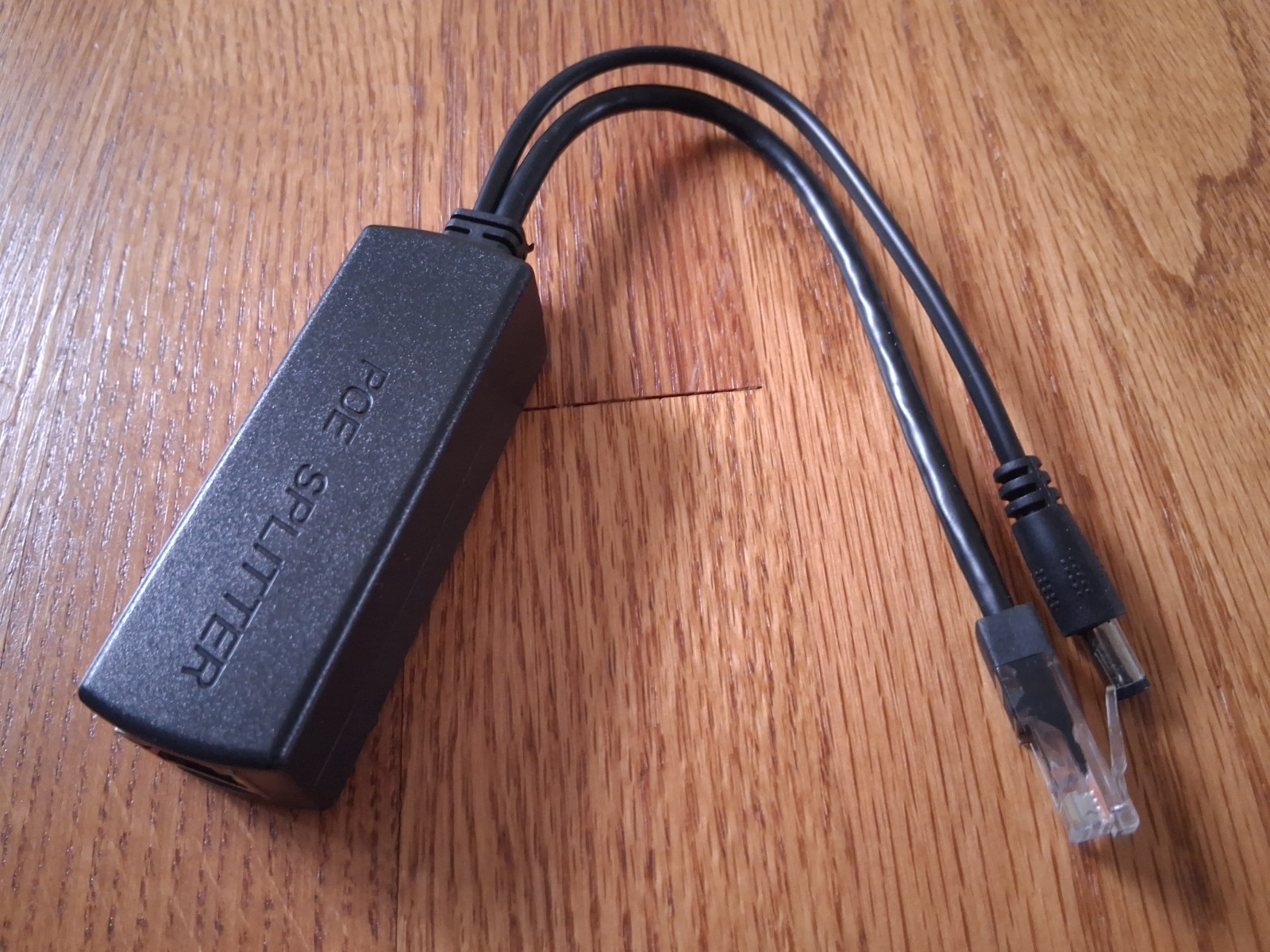 PoE Power Splitter 12V DC Coax Plug 802.3af/at 10/100Mbps Ethernet