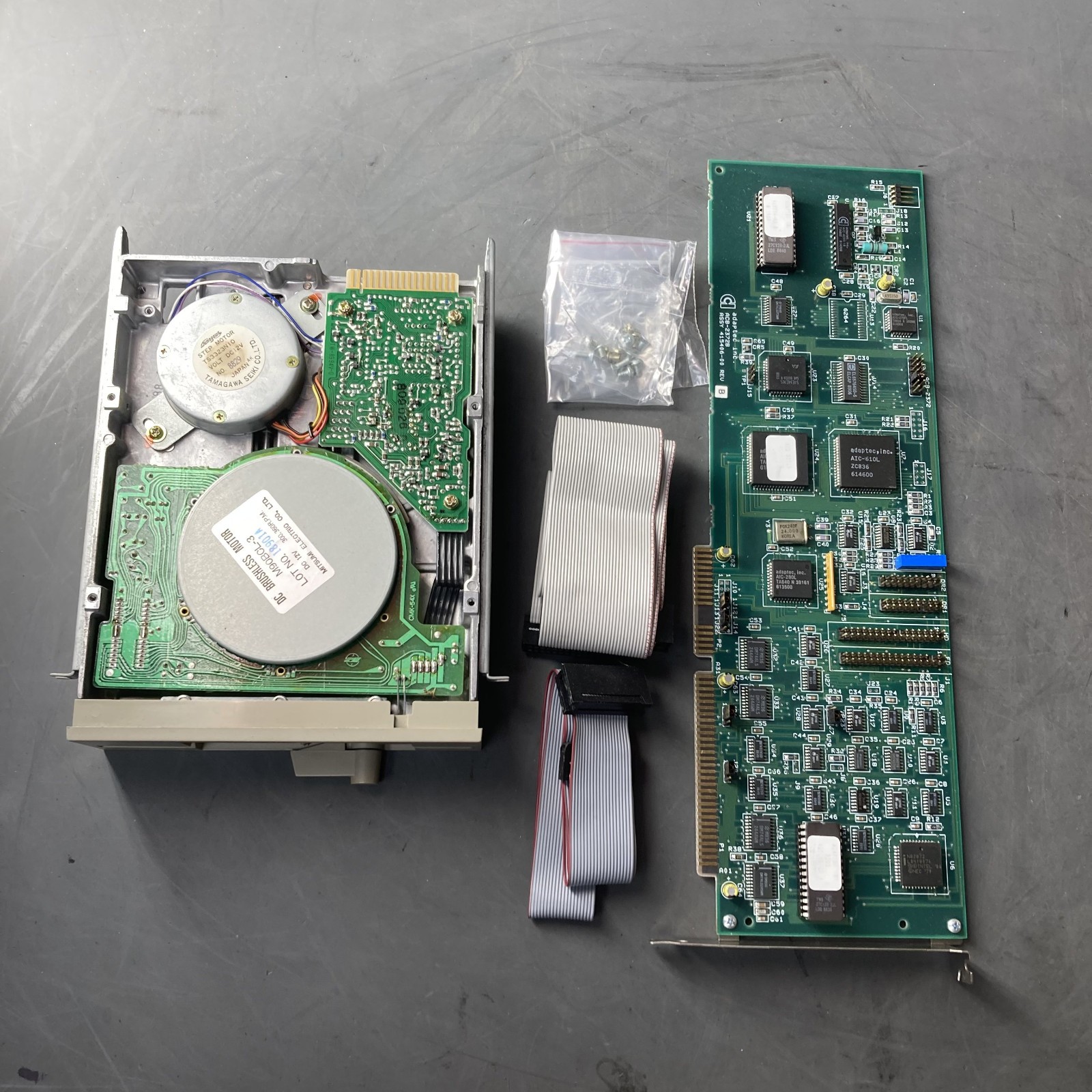 Mitsumi D509V2 5.25" 1.2MB Floppy Disk Drive With Adaptec ISA Card ACB-2372B