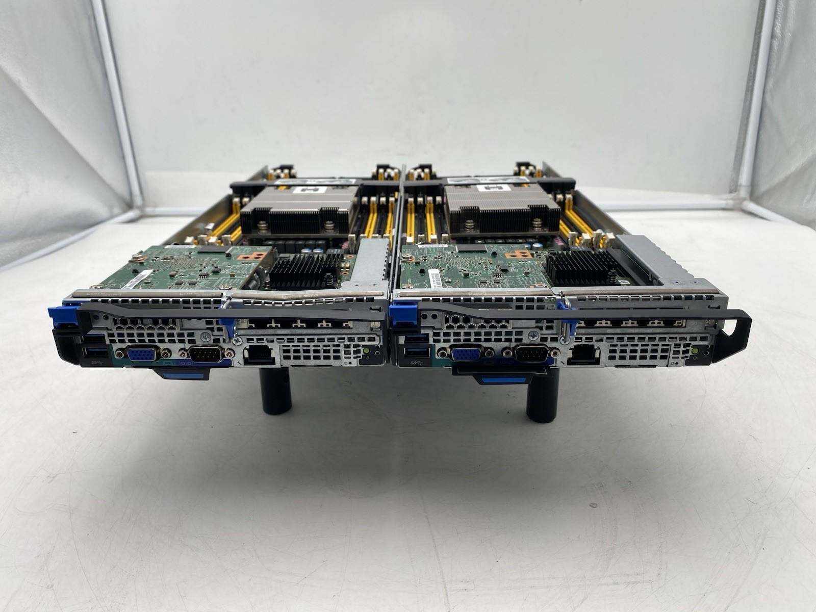 Lot of 2 Quanta T41S-2U Server Node w/ Intel Xeon E5-2603V3