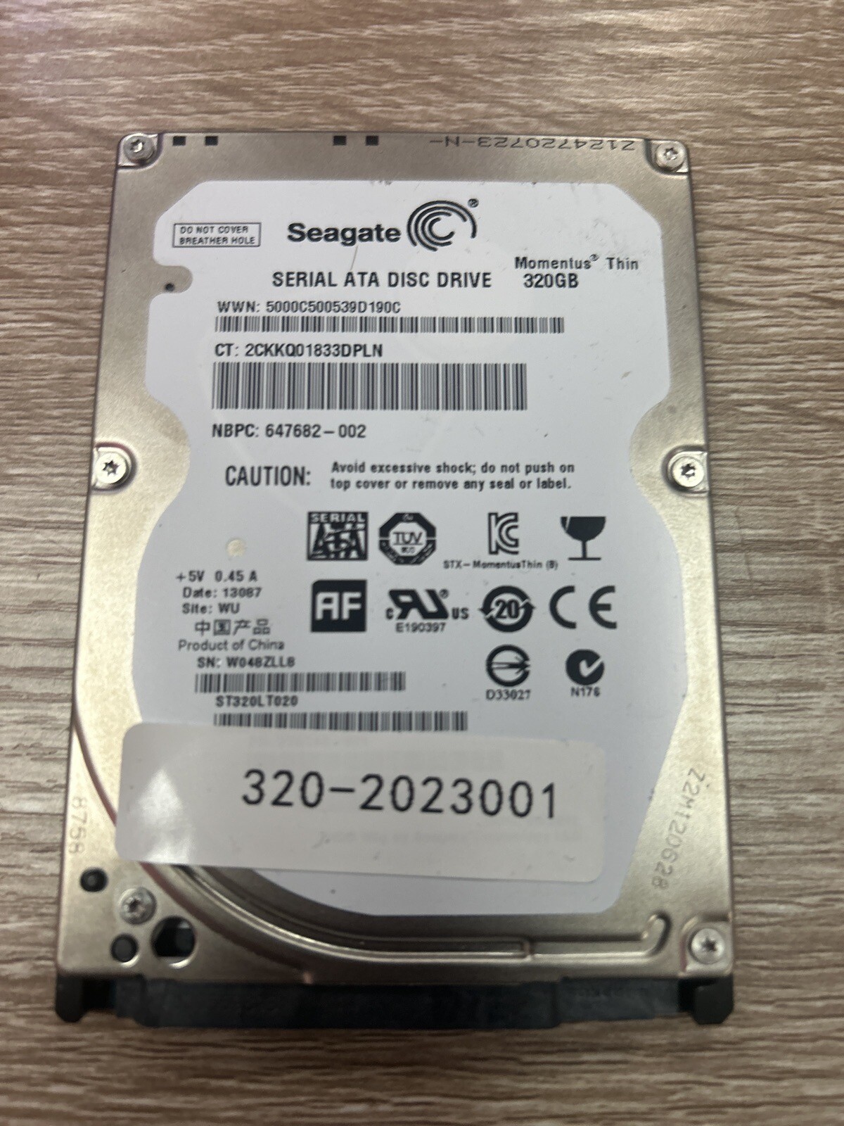 Seagate Momentus Thin 320GB 2.5" SATA Laptop Hard Drive ST320LT020 9YG142-021 