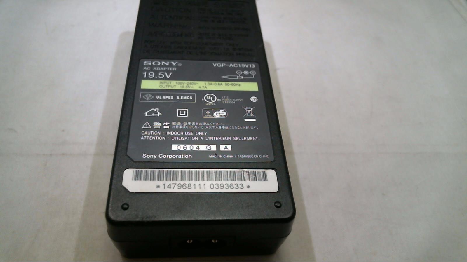 Genuine Original OEM Sony Power AC Charger adapter for Sony VGP-AC19V13 19.5V