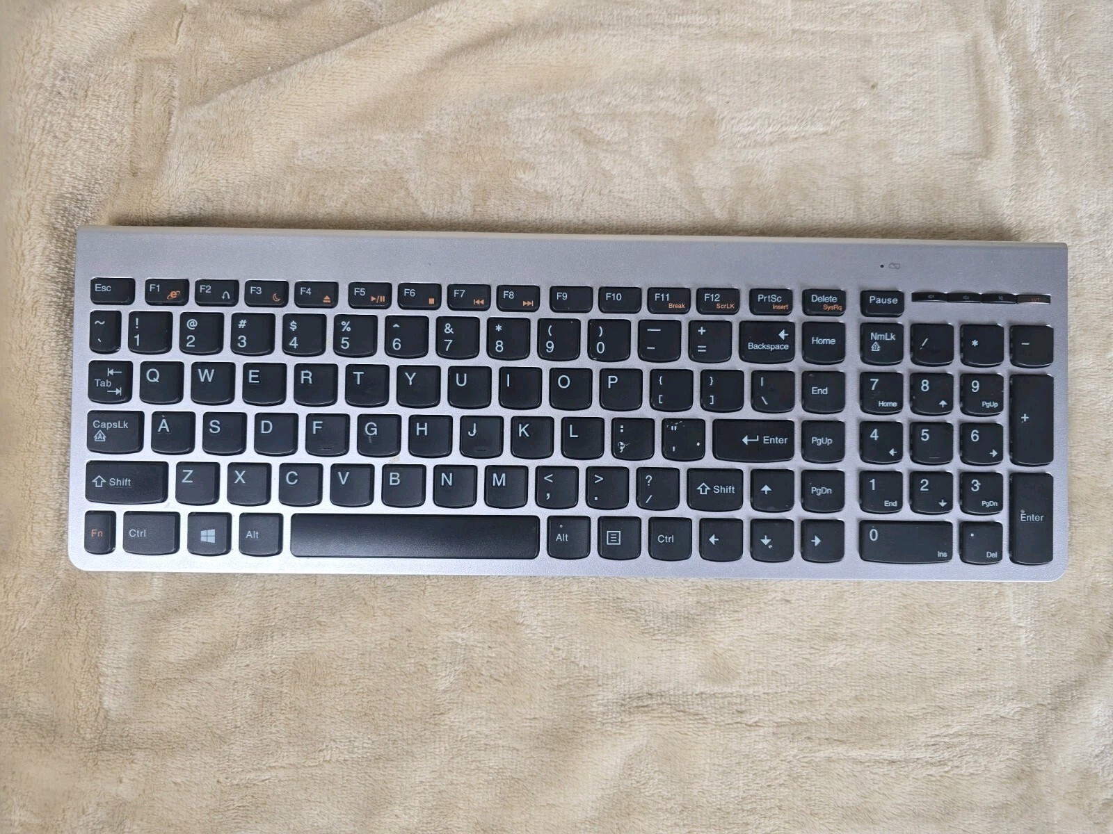 Original Lenovo IBM SK-8861 Ultra-thin 2.4G Wireless Keyboard *Parts Only
