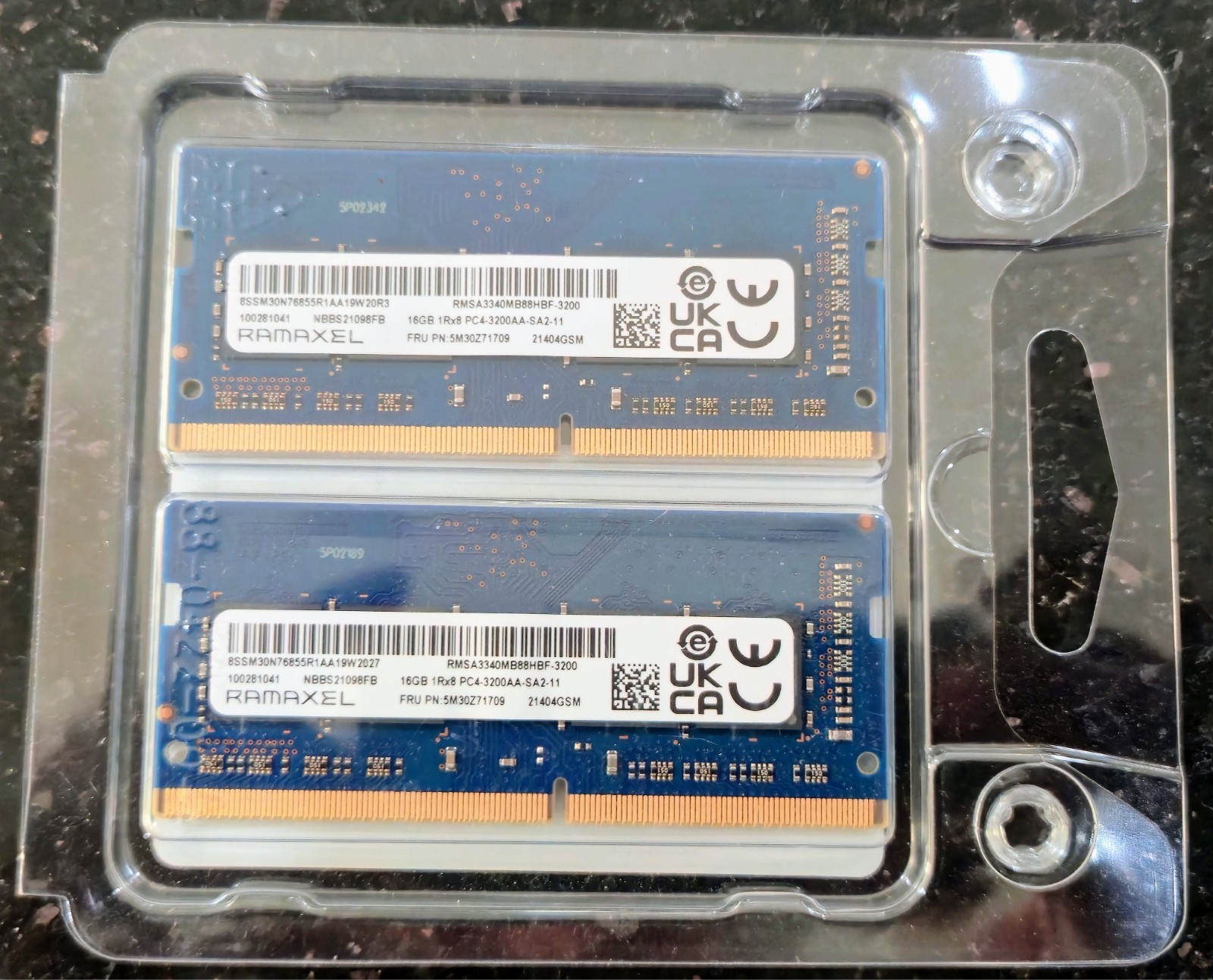 Ramaxel 32GB (2x 16GB) 1Rx8 DDR4-3200 Laptop Memory RMSA3340MB88HBF-3200