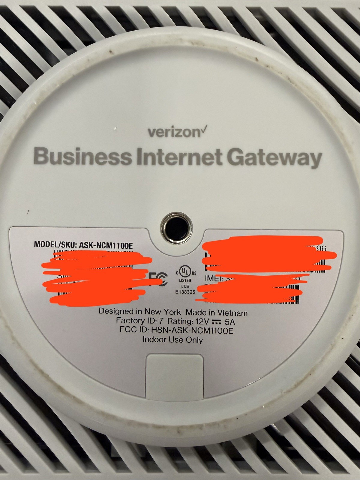 Verizon Business Internet Gateway ASK-NCM1100E LTE 4G Wi-Fi 2-Port White