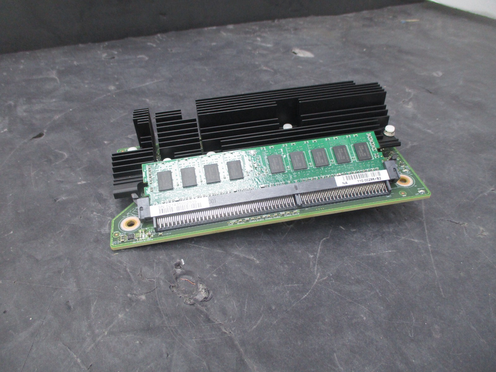 NetApp 110-00296 Memory Board for FAS8020 FAS8040