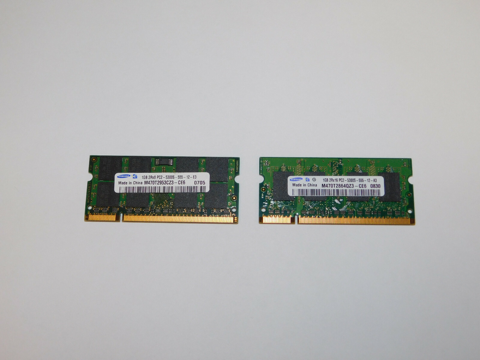 Samsung 2GB (1GBx2) 200 Pin PC2-5300S-555-12-E3 DDR2-667 RAM