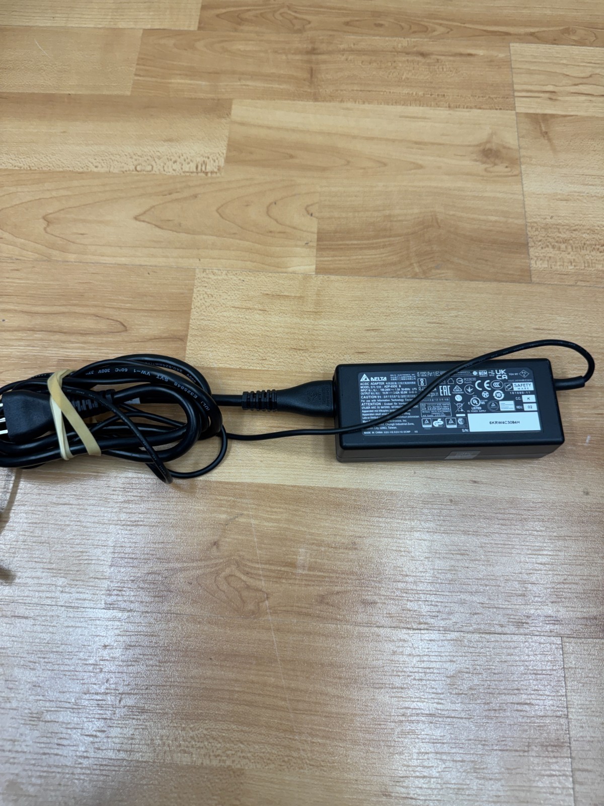 Genuine Delta for Acer Laptop Charger AC Adapter Power Supply ADP-65DE B 19V 65W