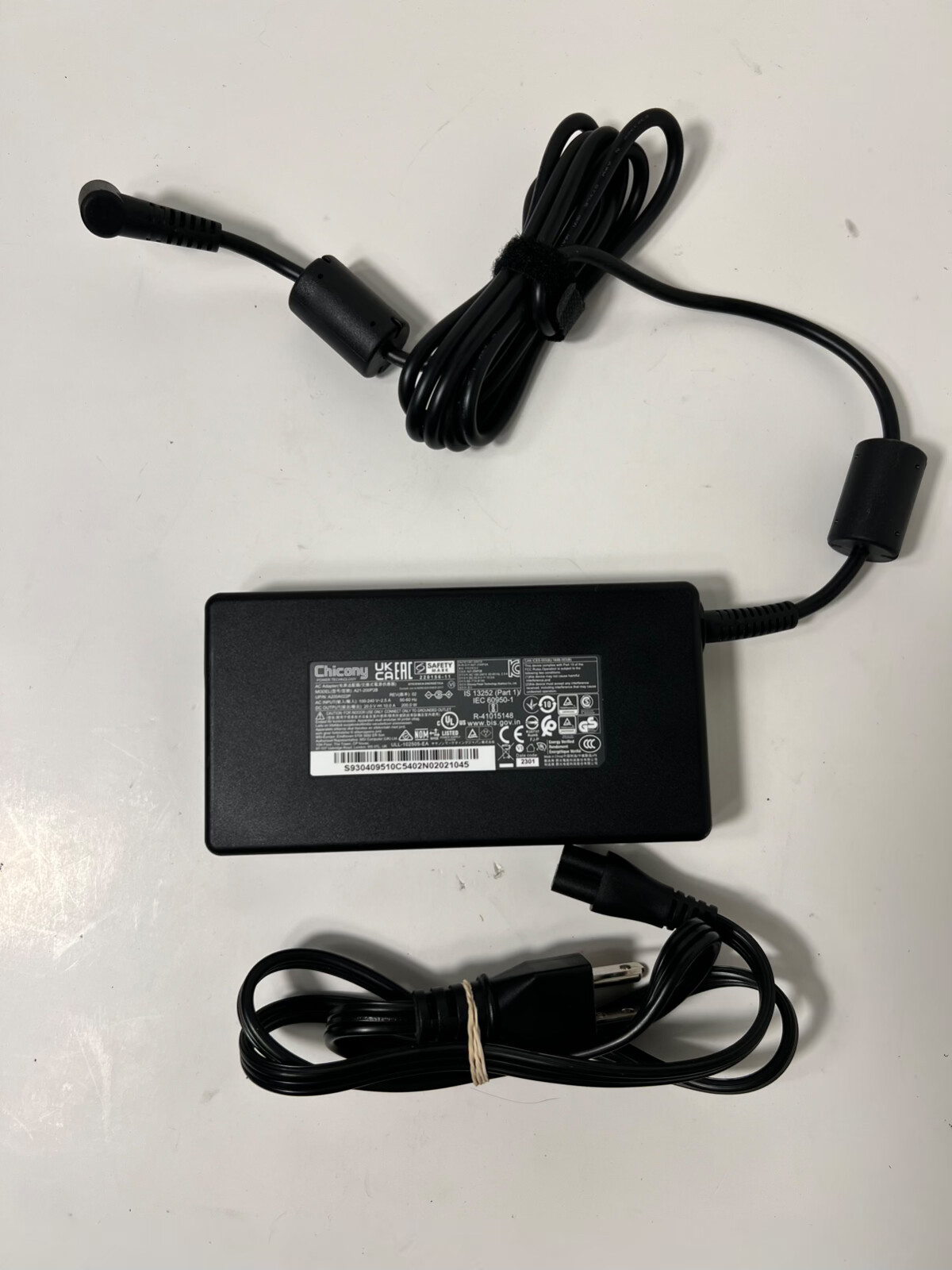 Chicony A21-200P2B 20V 10A 200W AC Power Adapter Charger for MSI Katana -RS