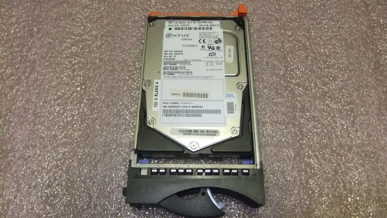 IBM 06P5772 06P5774 36.4GB 15K 2gbps Drive and Tray