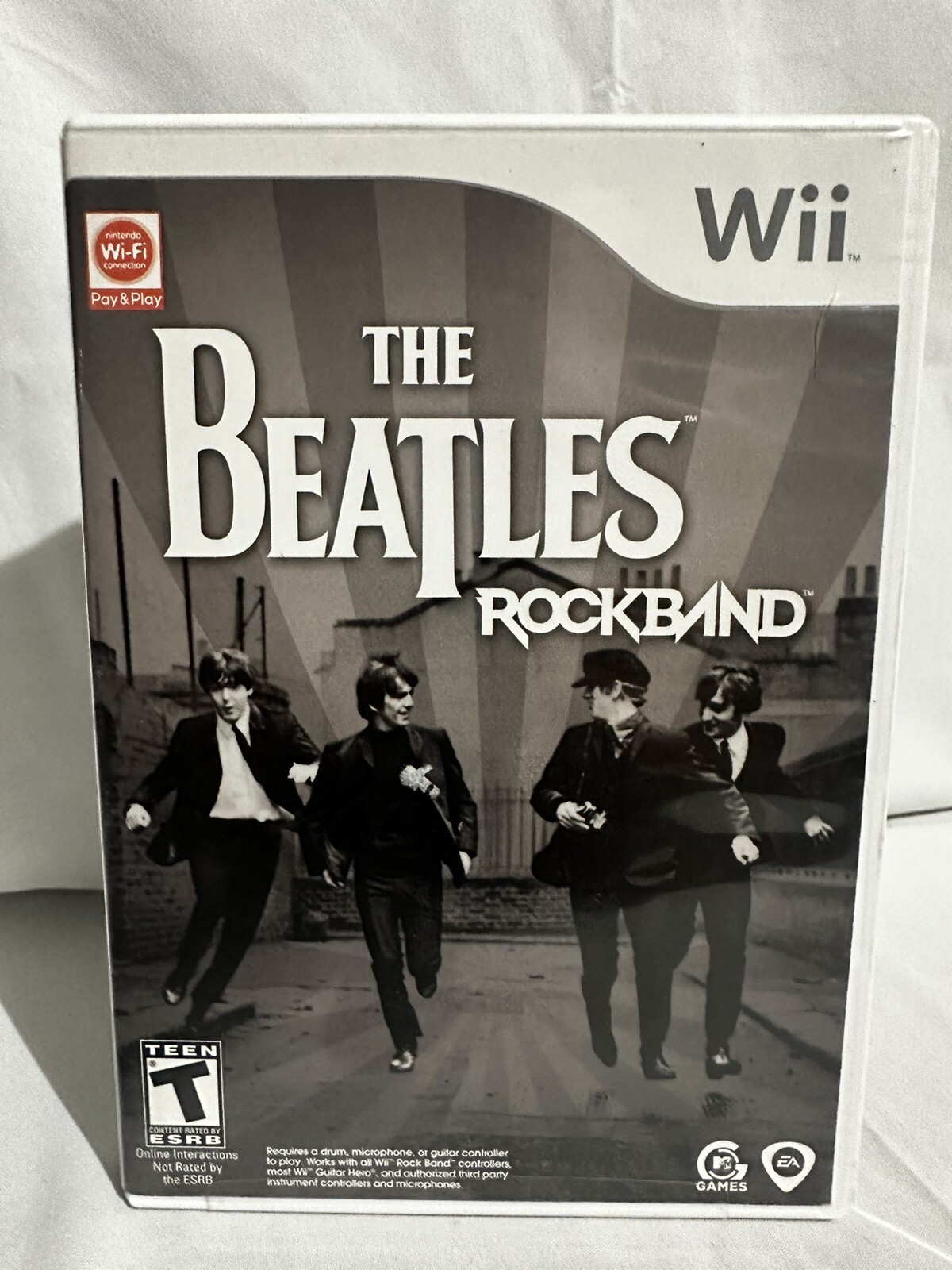 THE BEATLES Rock Band Nintendo Wii EA Games Complete with Manual (2009)