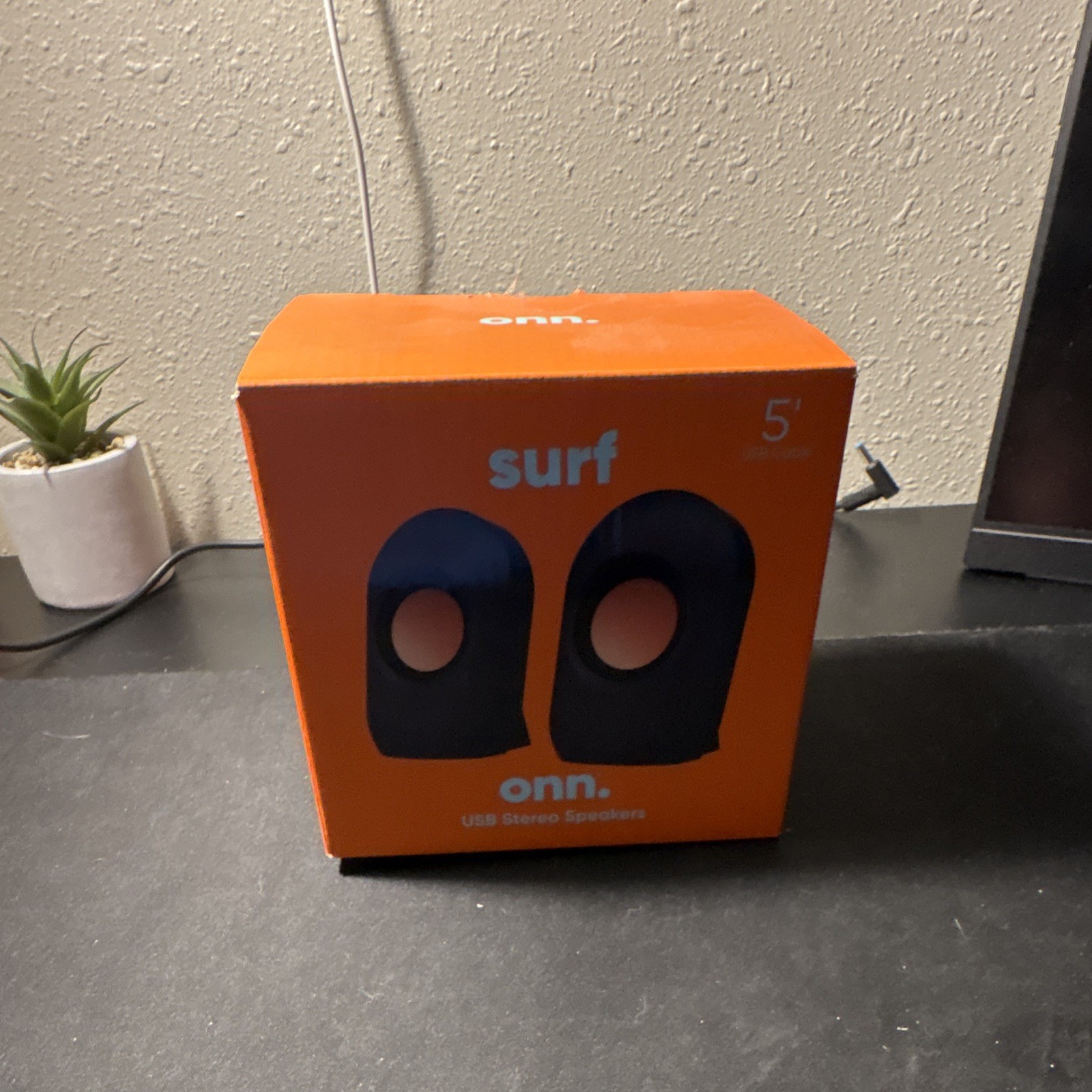 onn. surf USB Wired Computer Speakers, 2.0 Channel Stereo, Black, USB Input