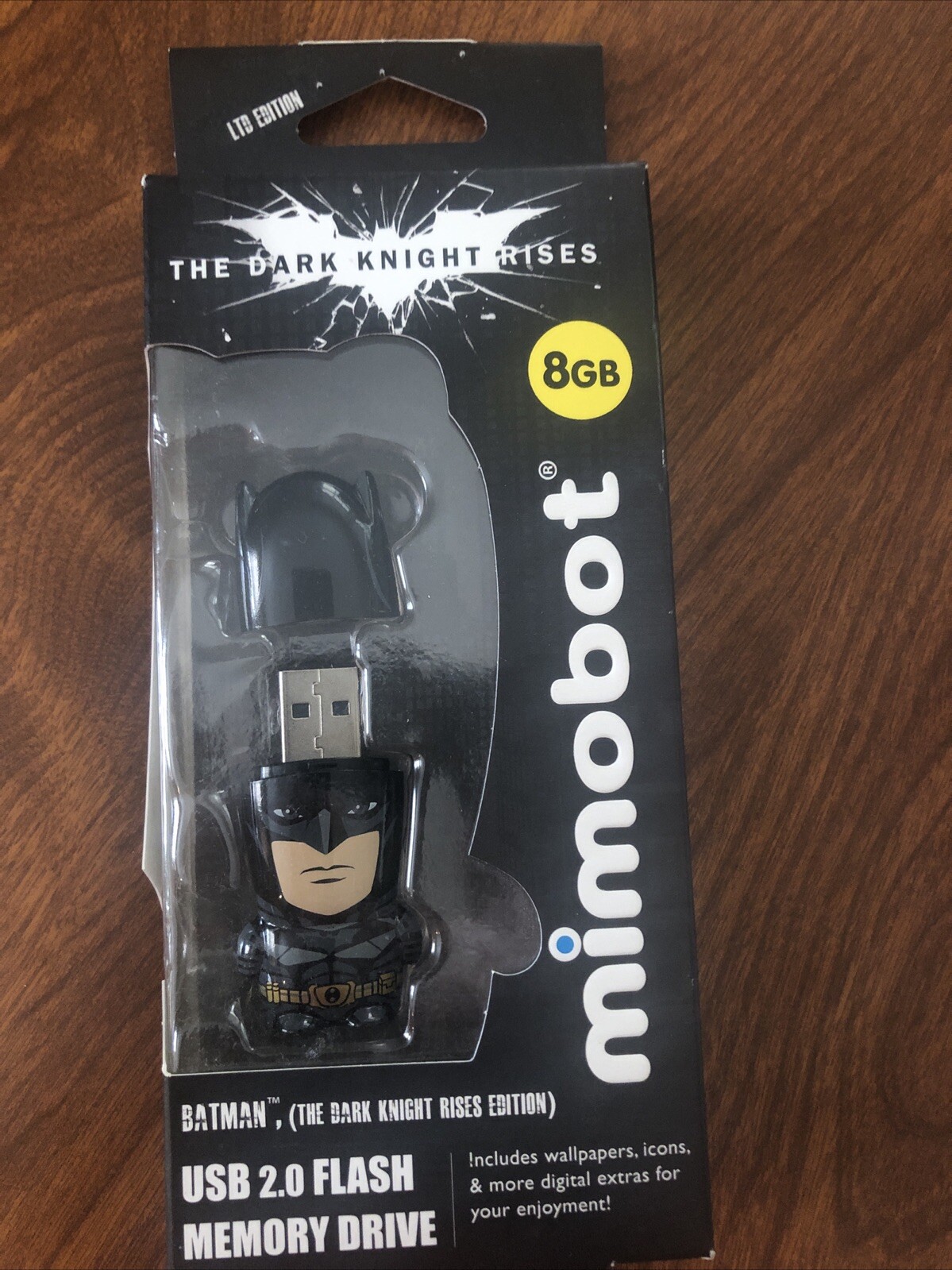 Mimobot 8GB USB FLash Drive Batman (The Dark Rises Edition) NEW, RARE